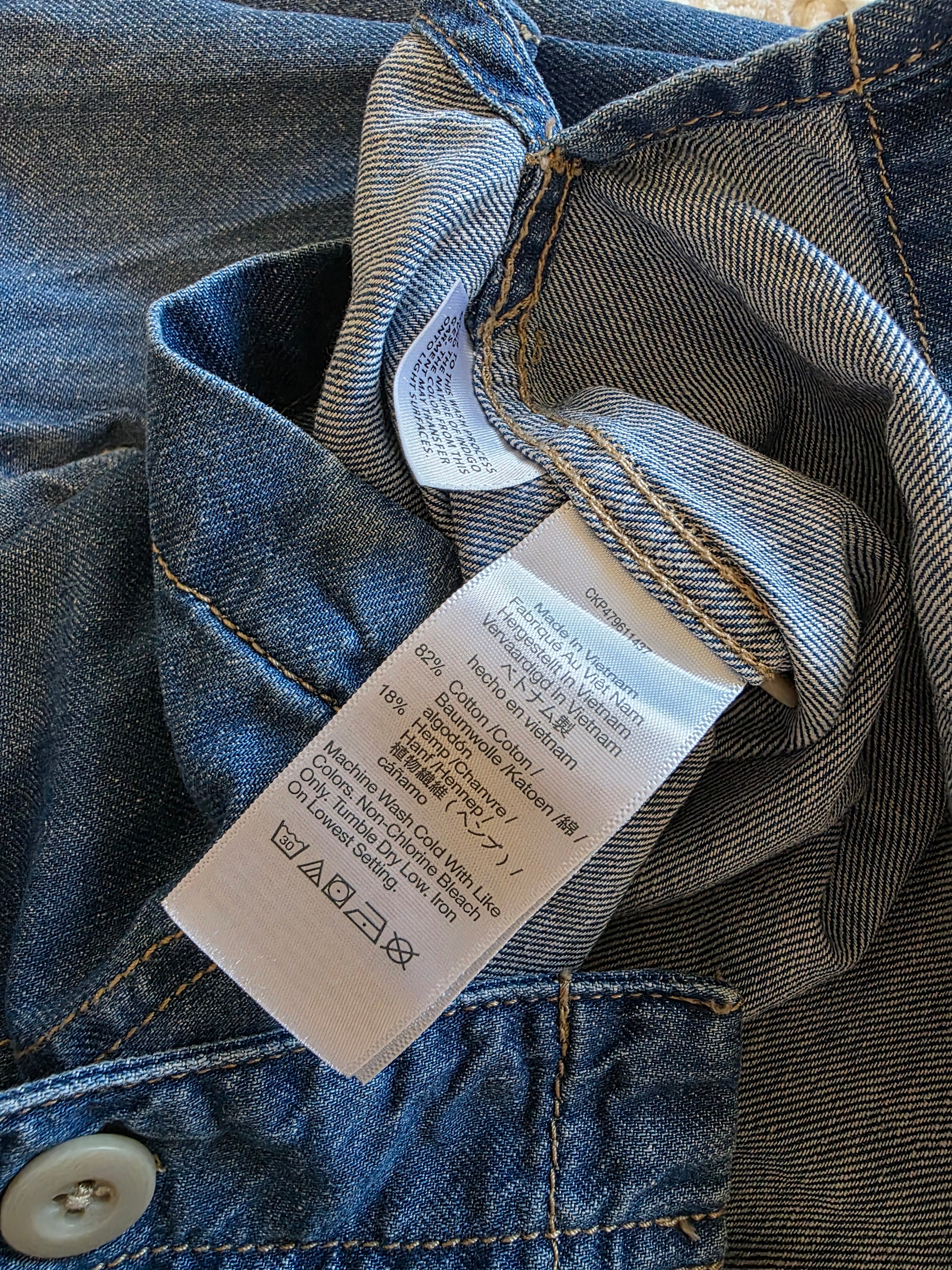 Madewell Denim Button Up Shirt (M)