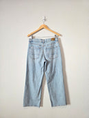 Light Wash Relaxed Jeans (8 short)