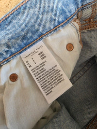 Light Wash Relaxed Jeans (8 short)