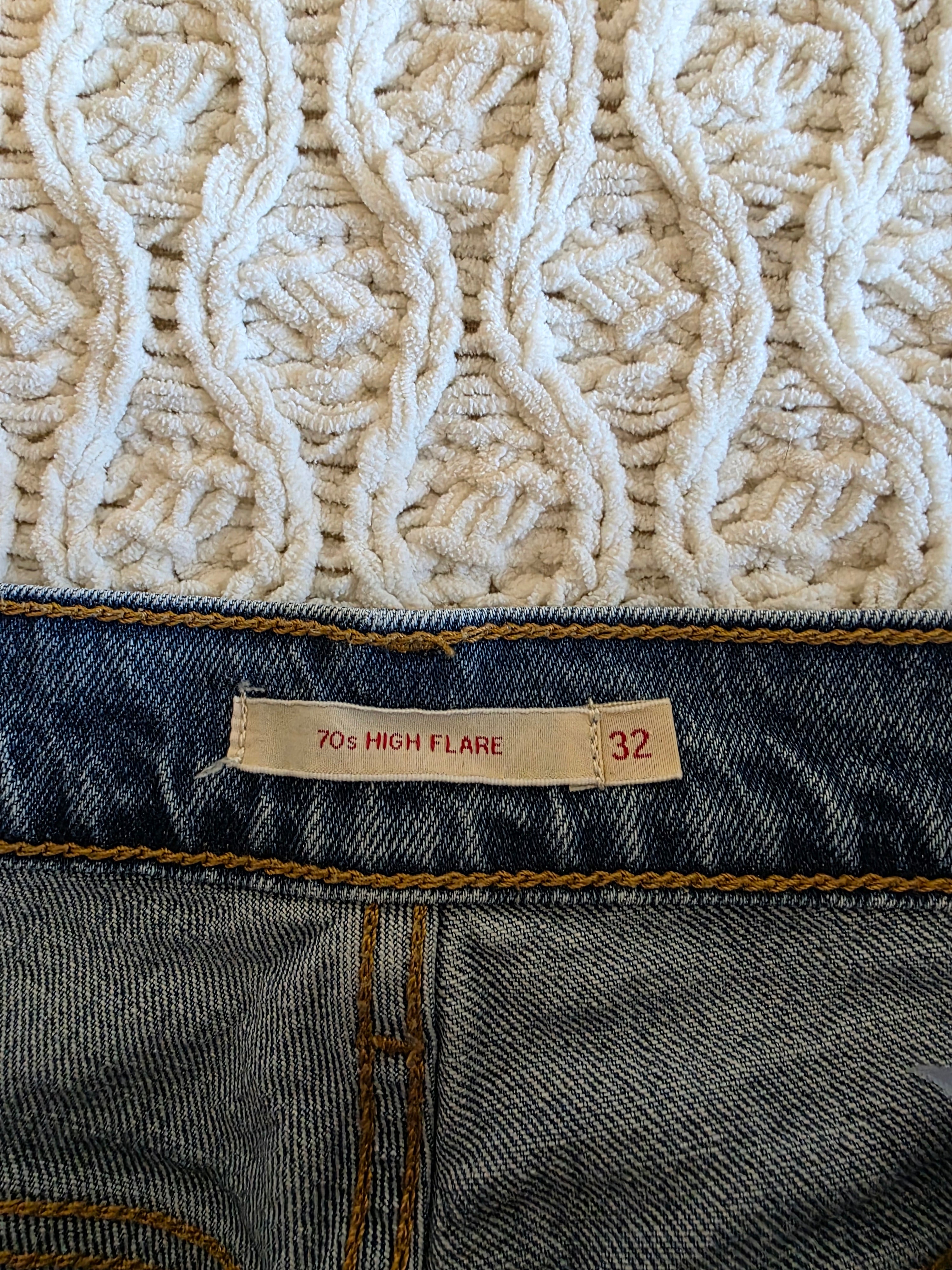 Levi's 70s High Flare Jeans (32)