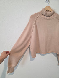 Mimosa Cozy Turtleneck Sweater (M)