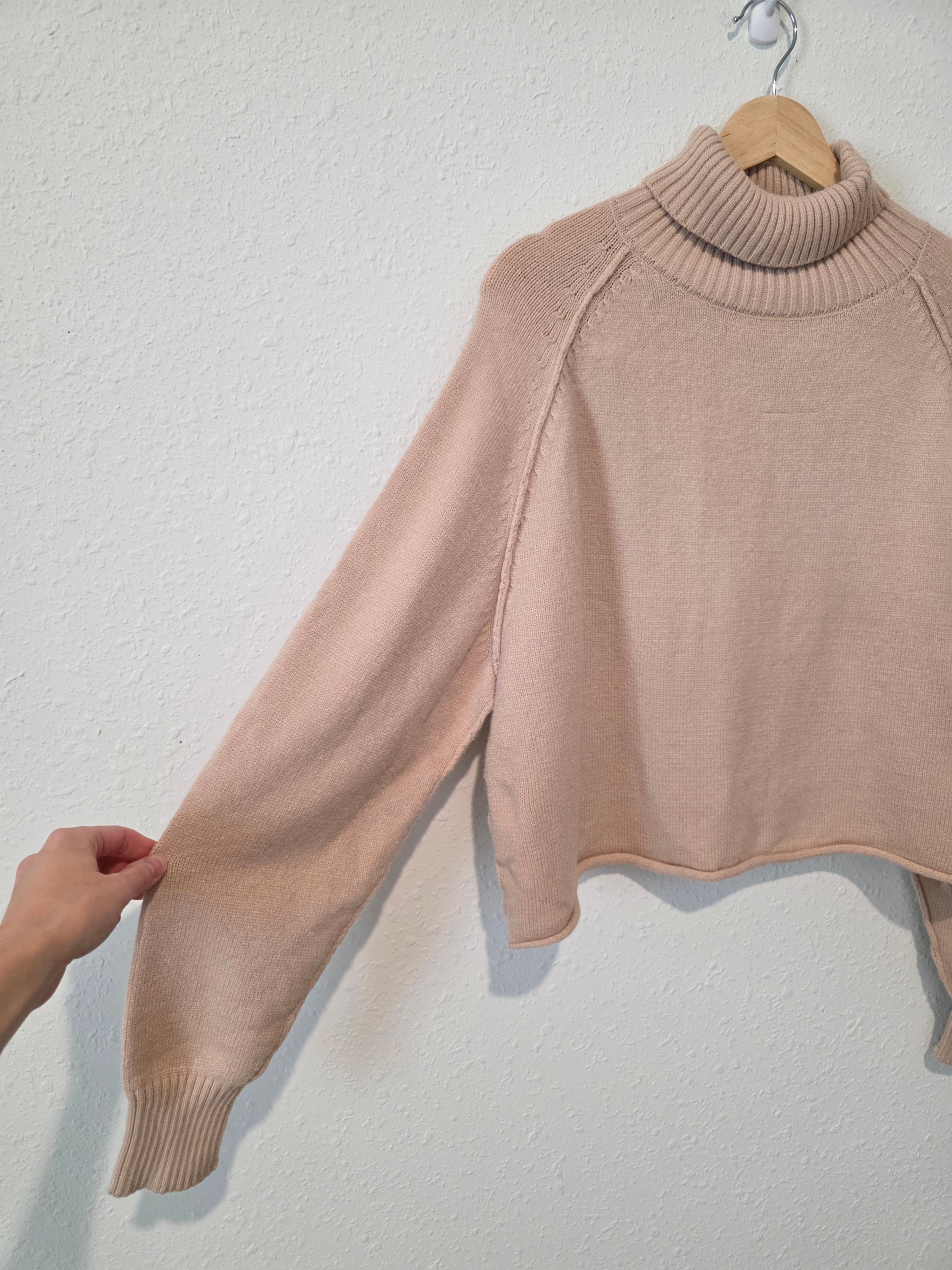 Mimosa Cozy Turtleneck Sweater (M)