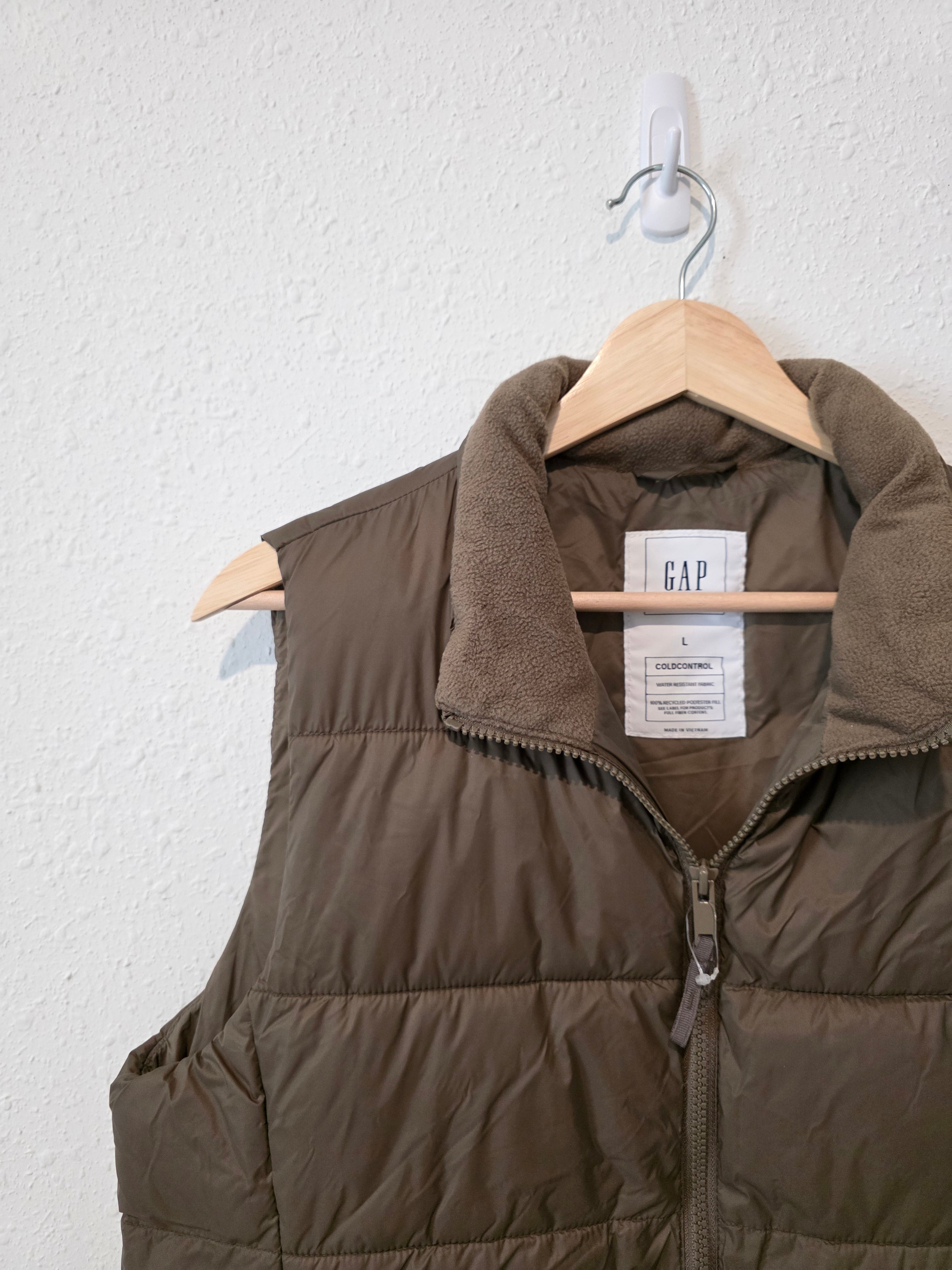 Gap Brown Puffer Vest (L)