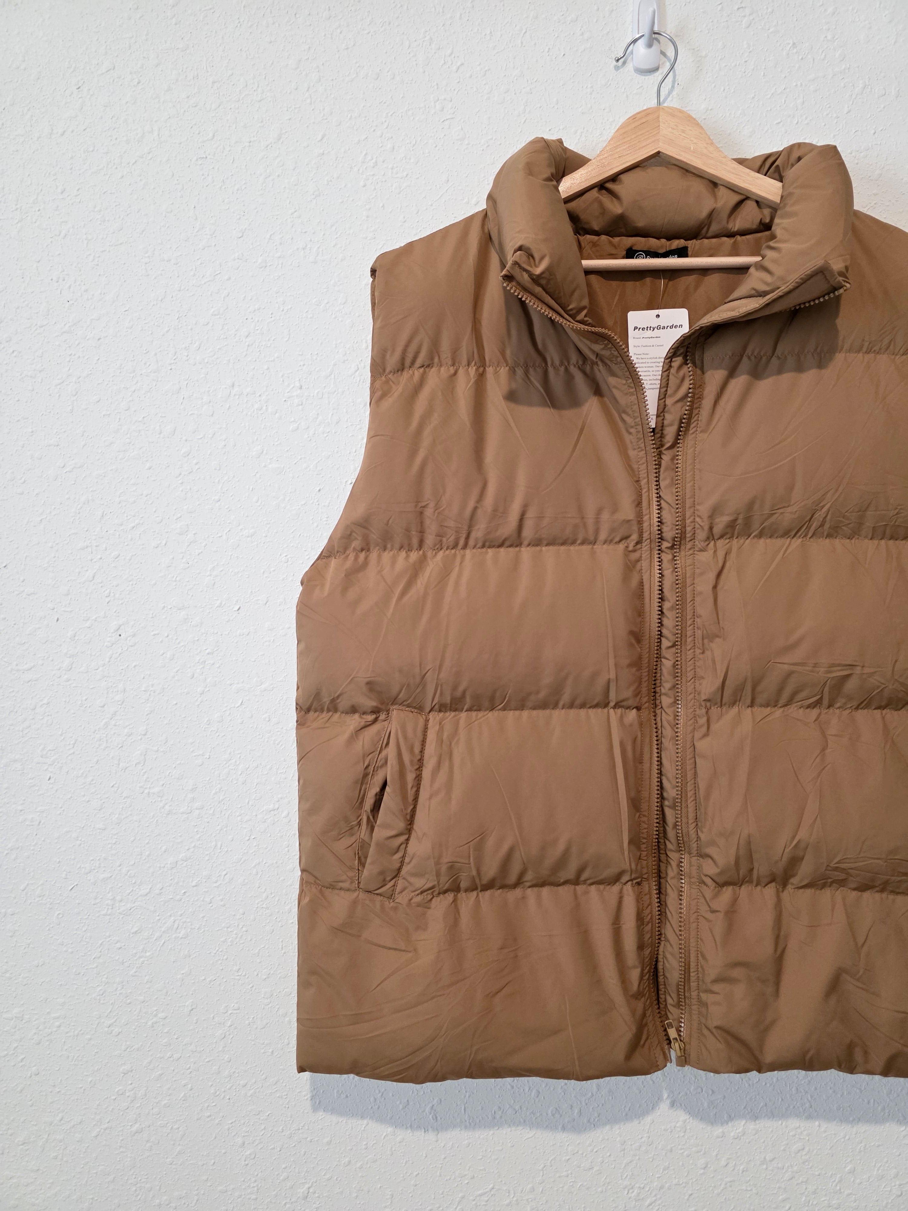 NEW Camel Zip Up Puffer Vest (L)