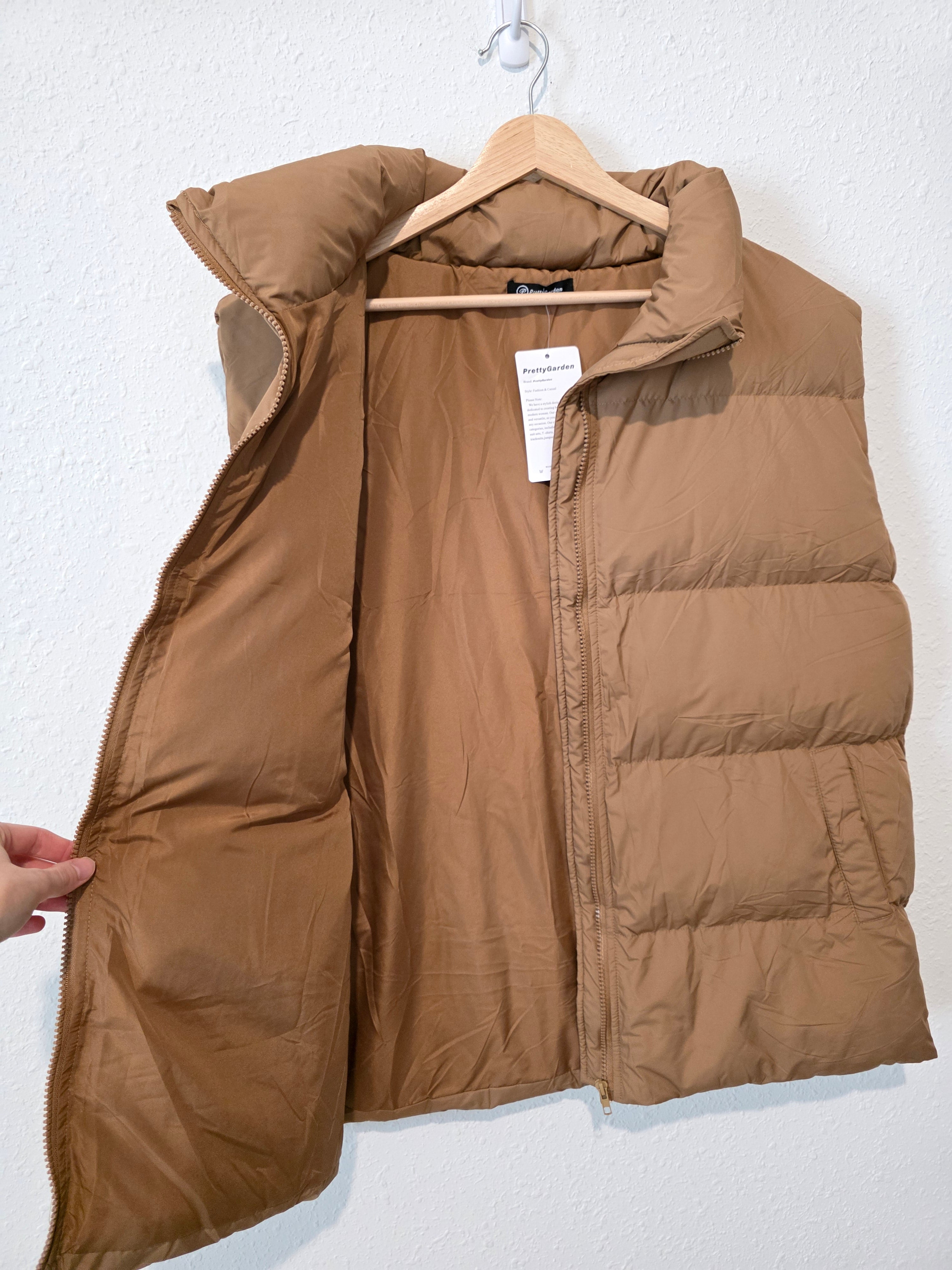 NEW Camel Zip Up Puffer Vest (L)
