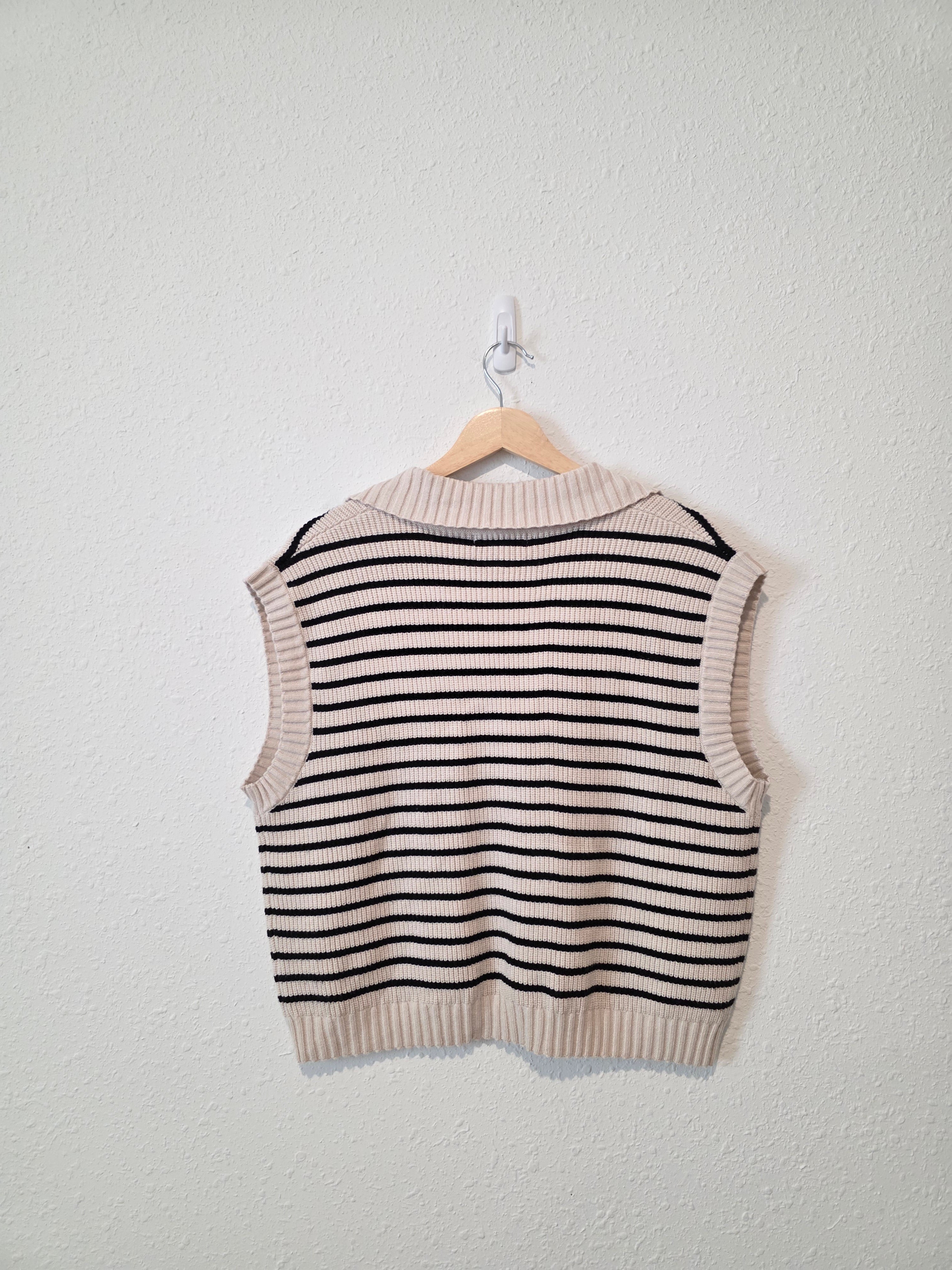 Striped Collared Sweater Vest (L)
