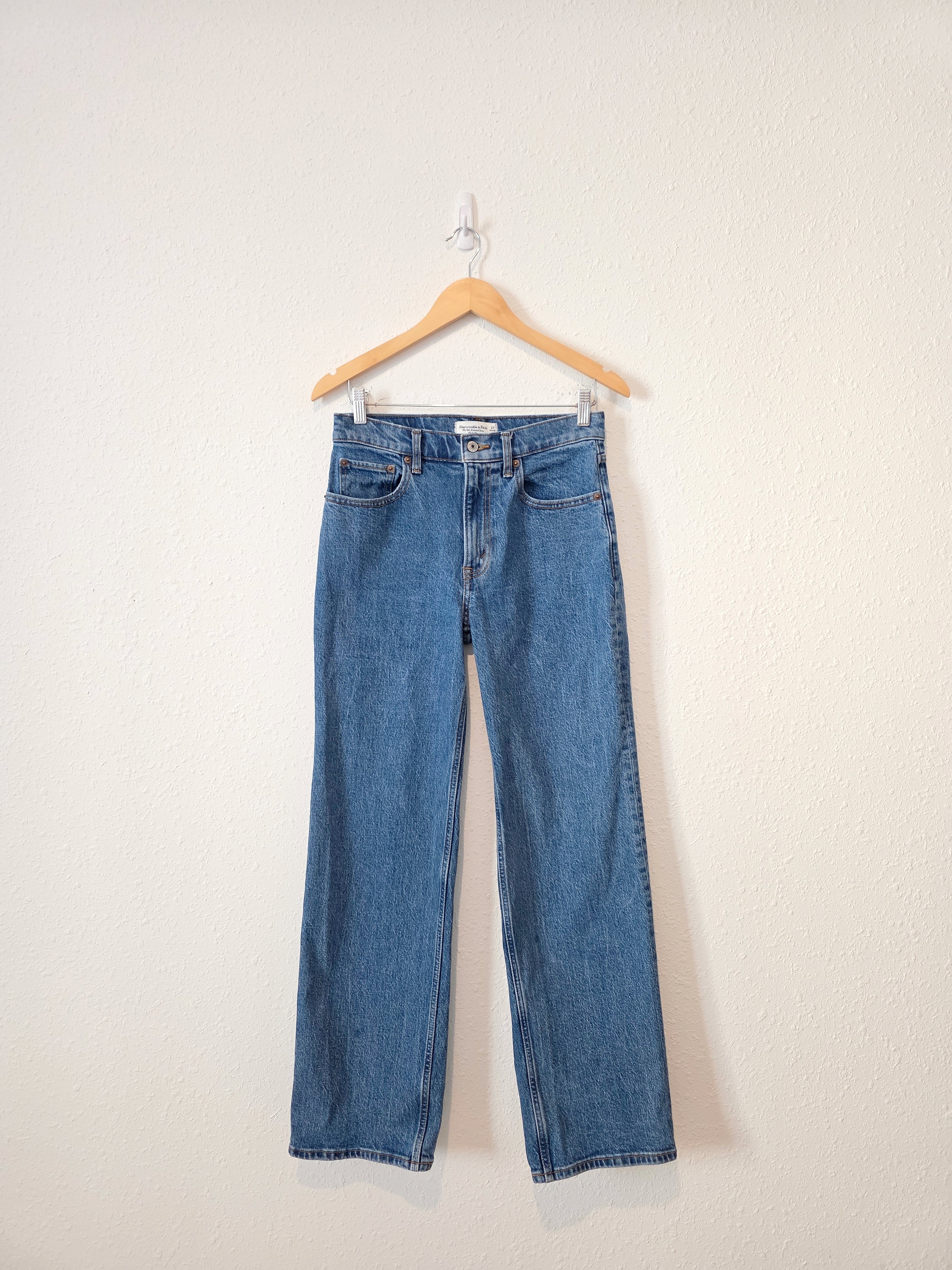 Abercrombie 90s Relaxed Jeans (27)