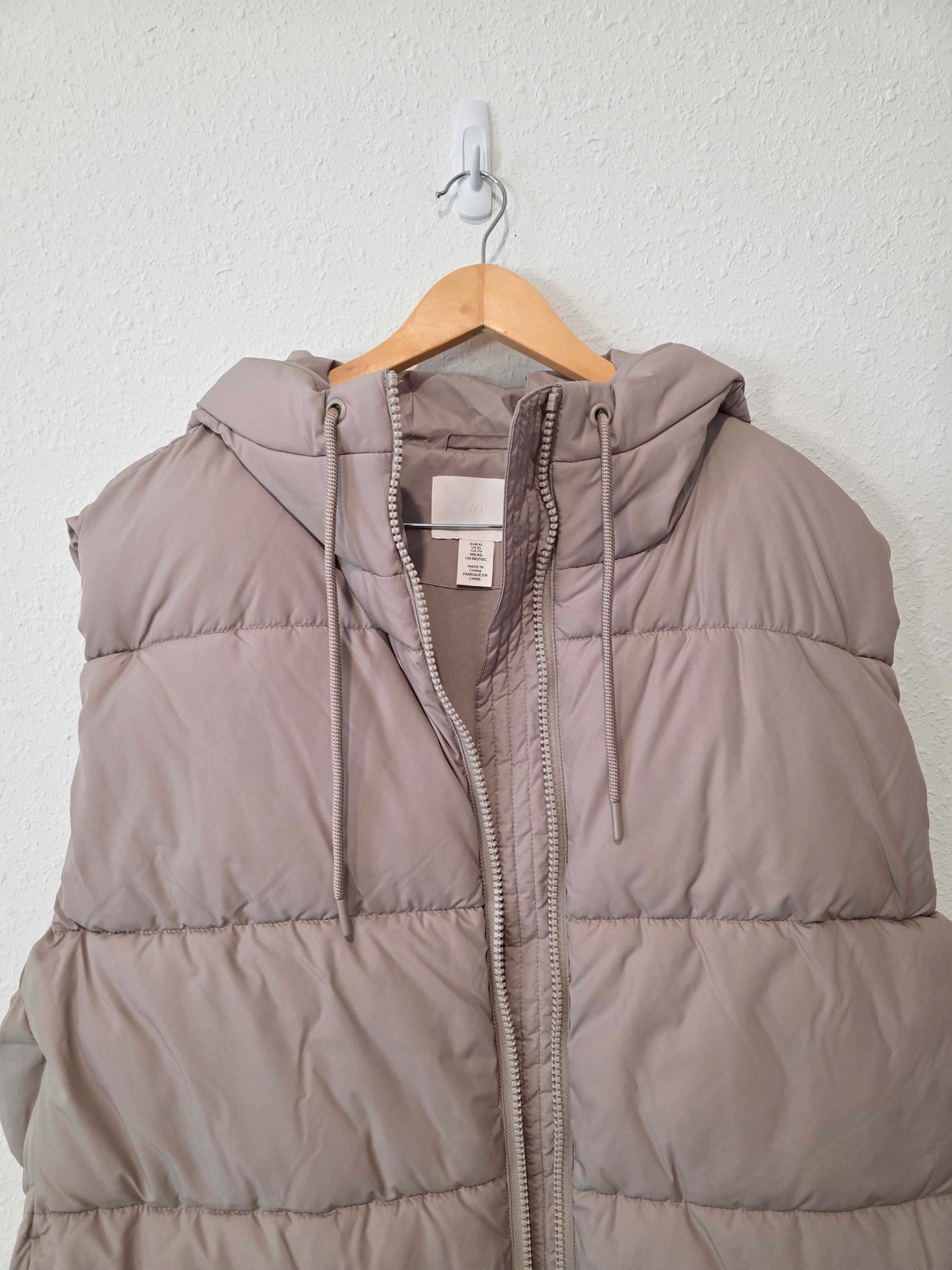 Long Zip Up Puffer Vest (XL)