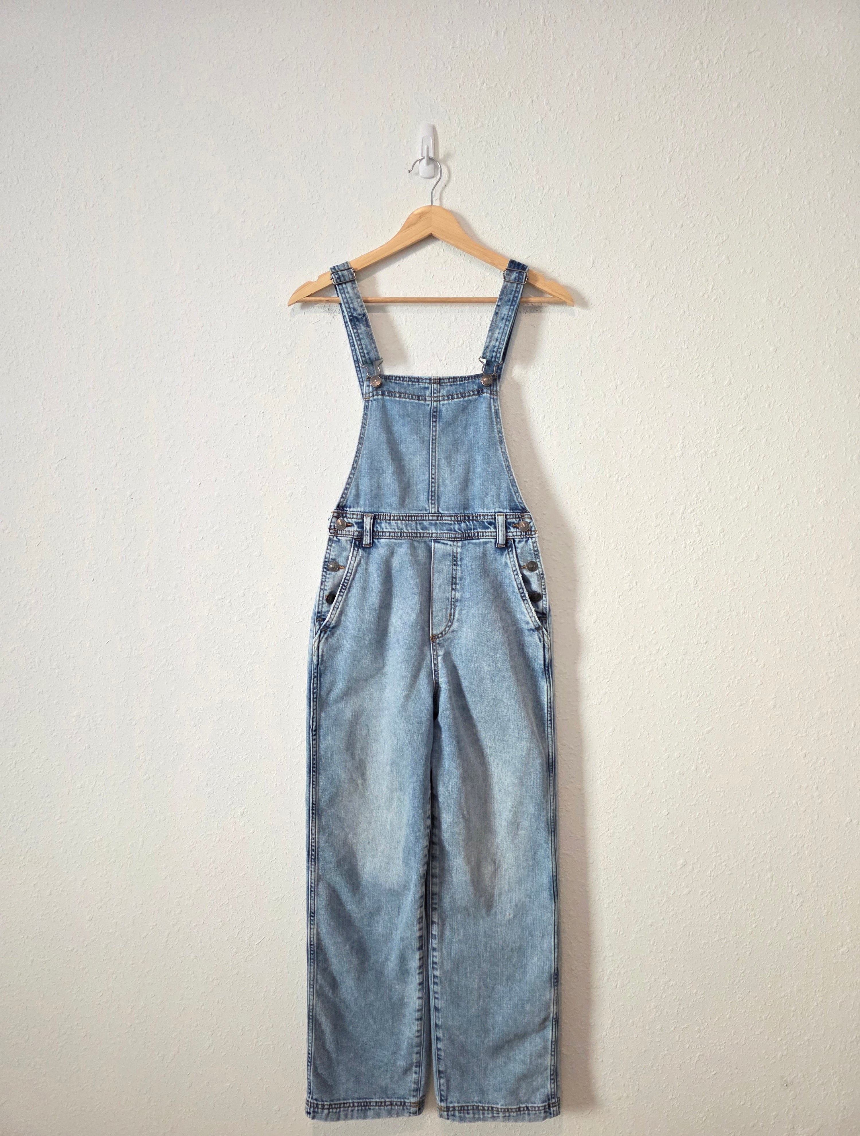 Aerie Light Wash Denim Overalls (XS)