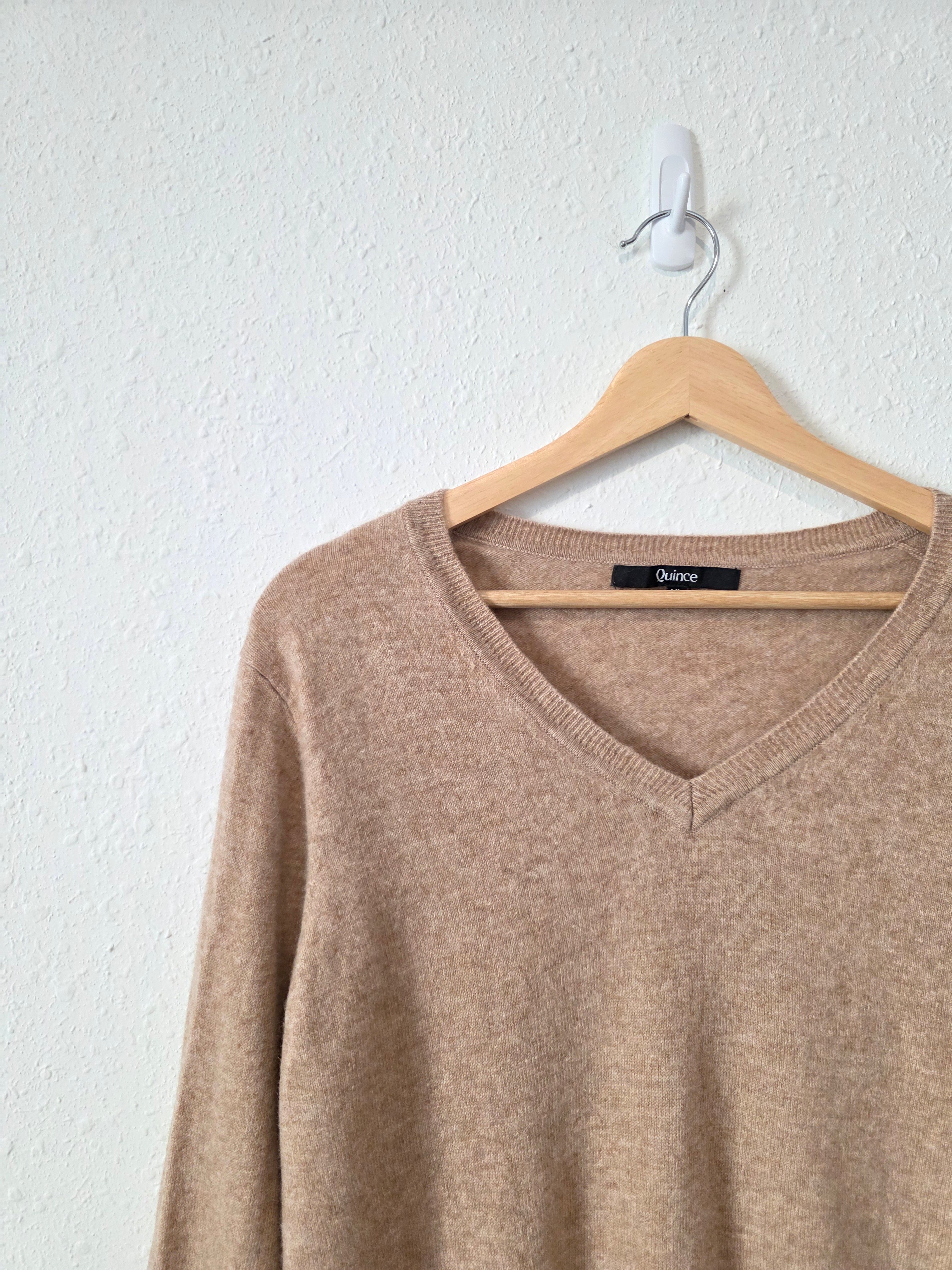 Quince Cashmere V Neck Sweater (XL)