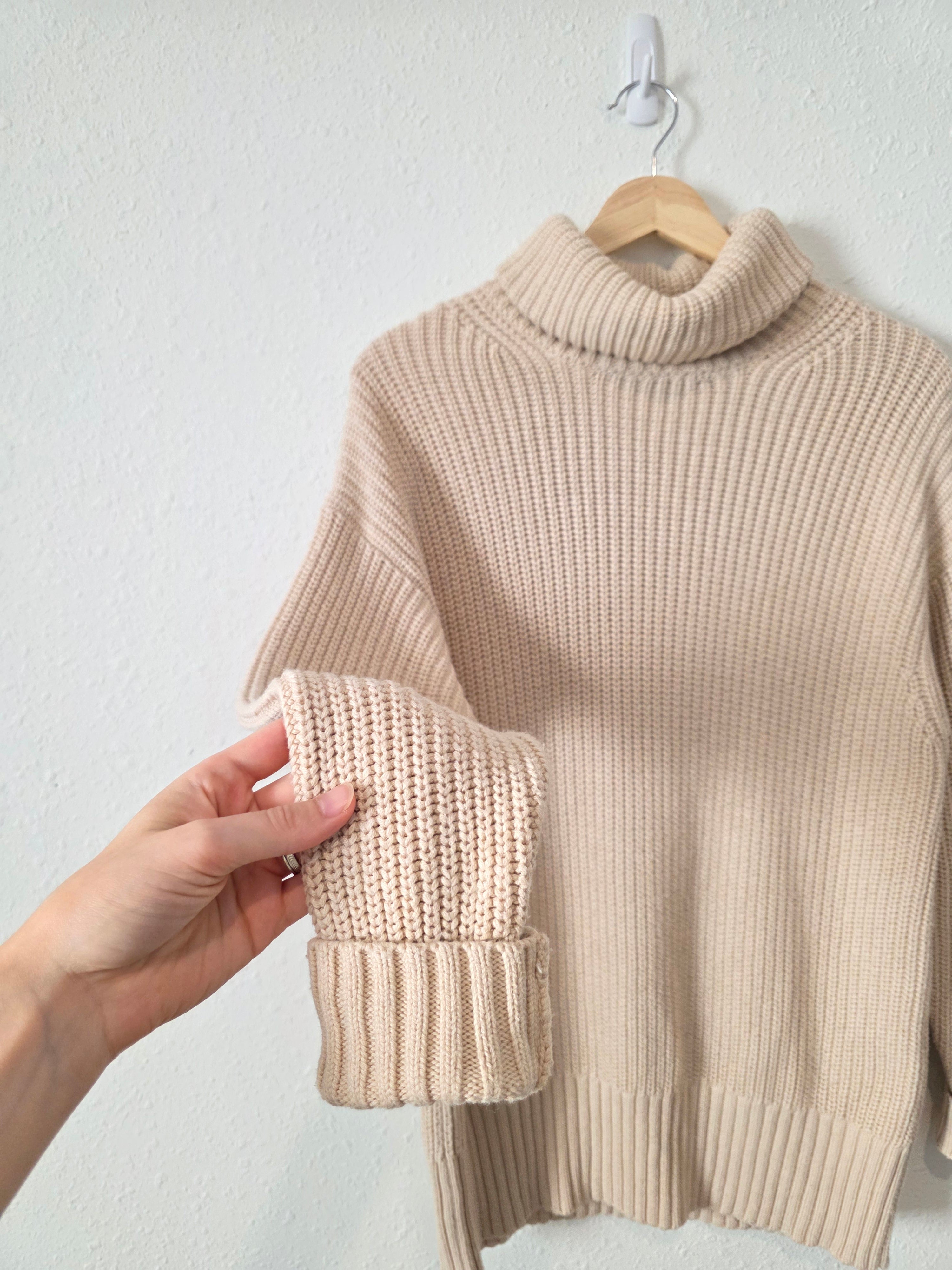 Talula Oversized Turtleneck Sweater (XS)