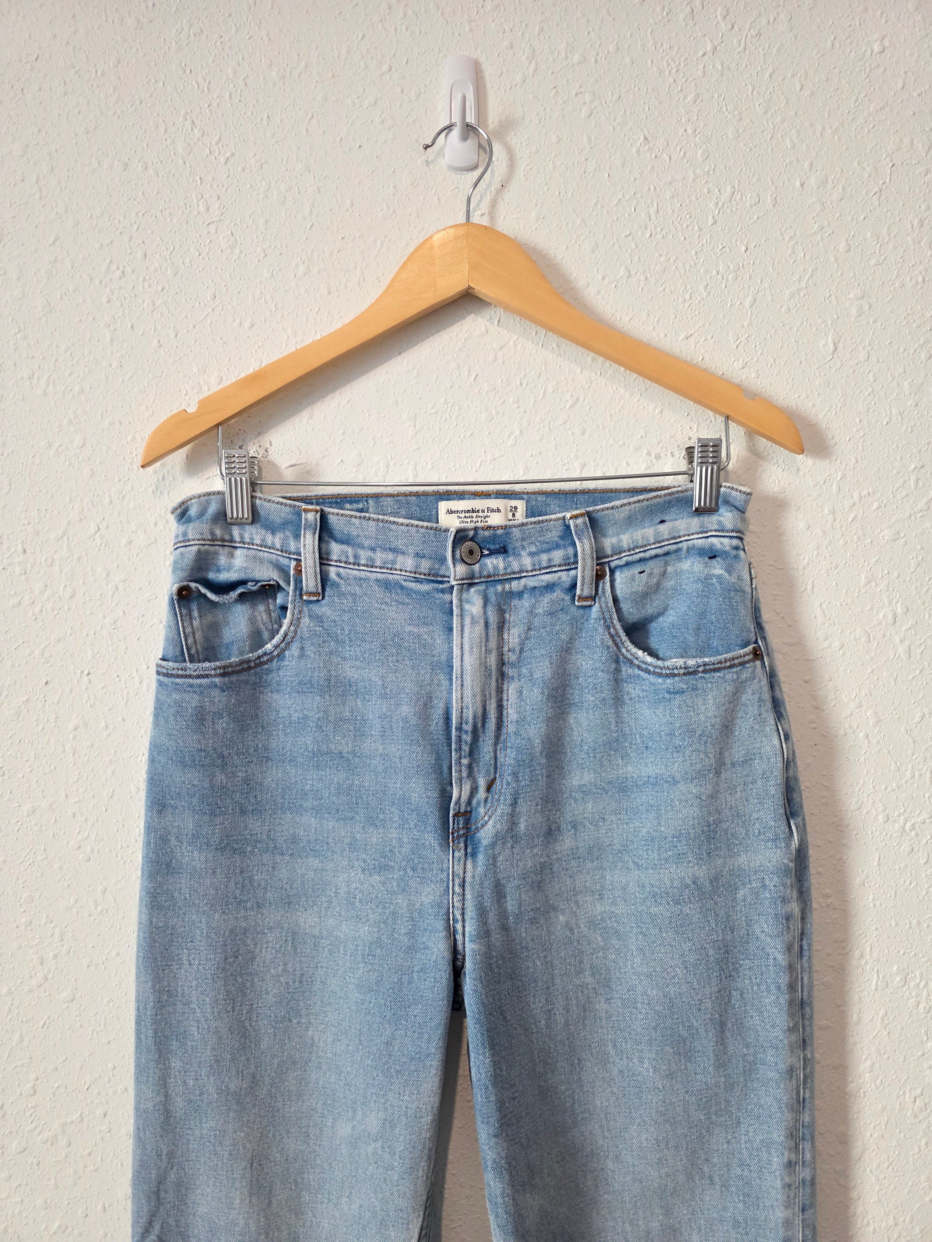 Abercrombie Ankle Straight Jeans (29/8)