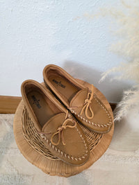 Minnetonka Leather Loafers (9.5)