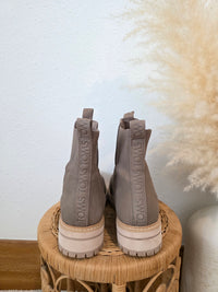 Toms Leather Chelsea Boots (12)