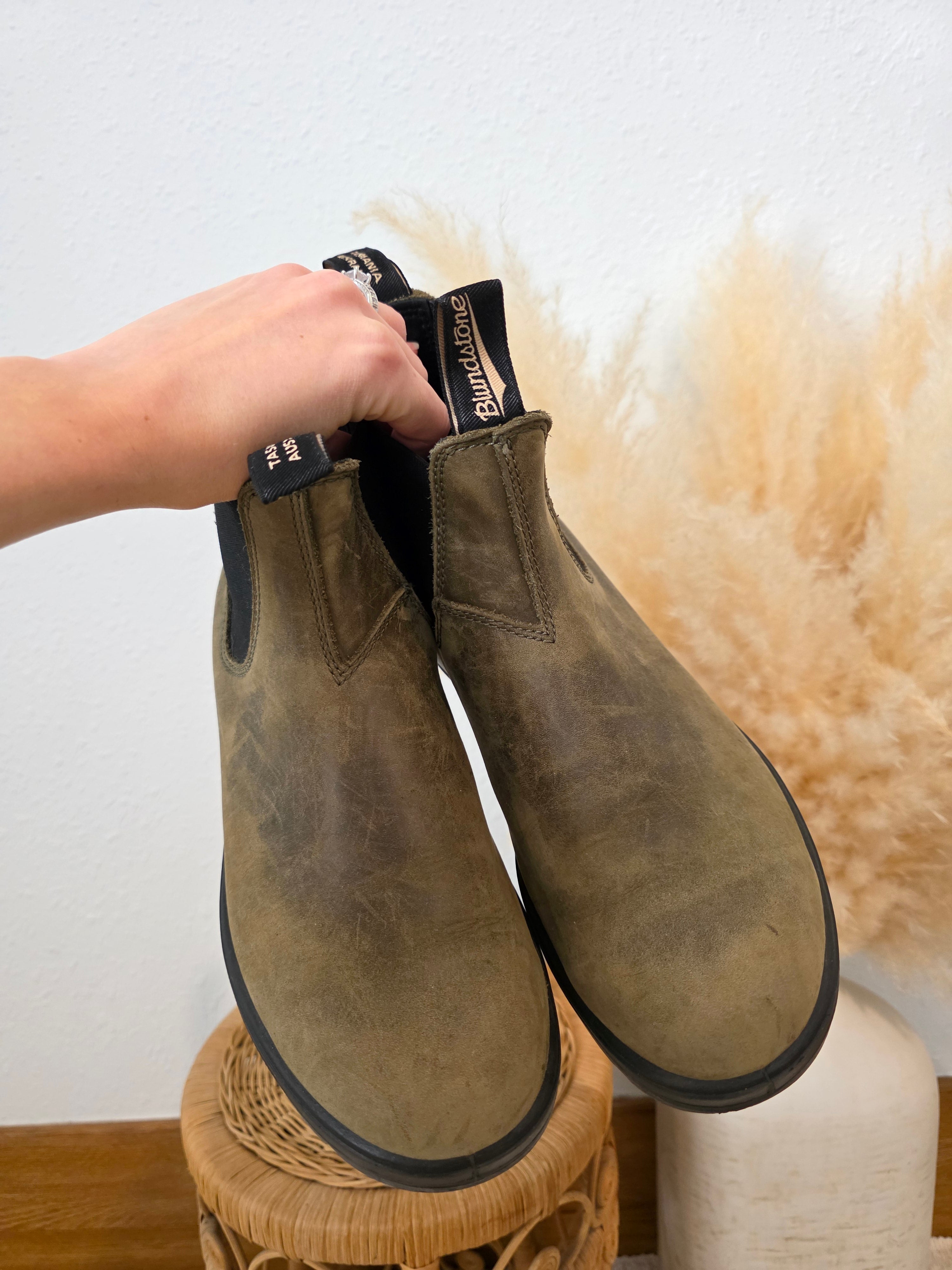 Blundstone Leather Chelsea Boots (11.5)