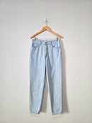 Levi's Light Wash 80s Mom Jeans (29)