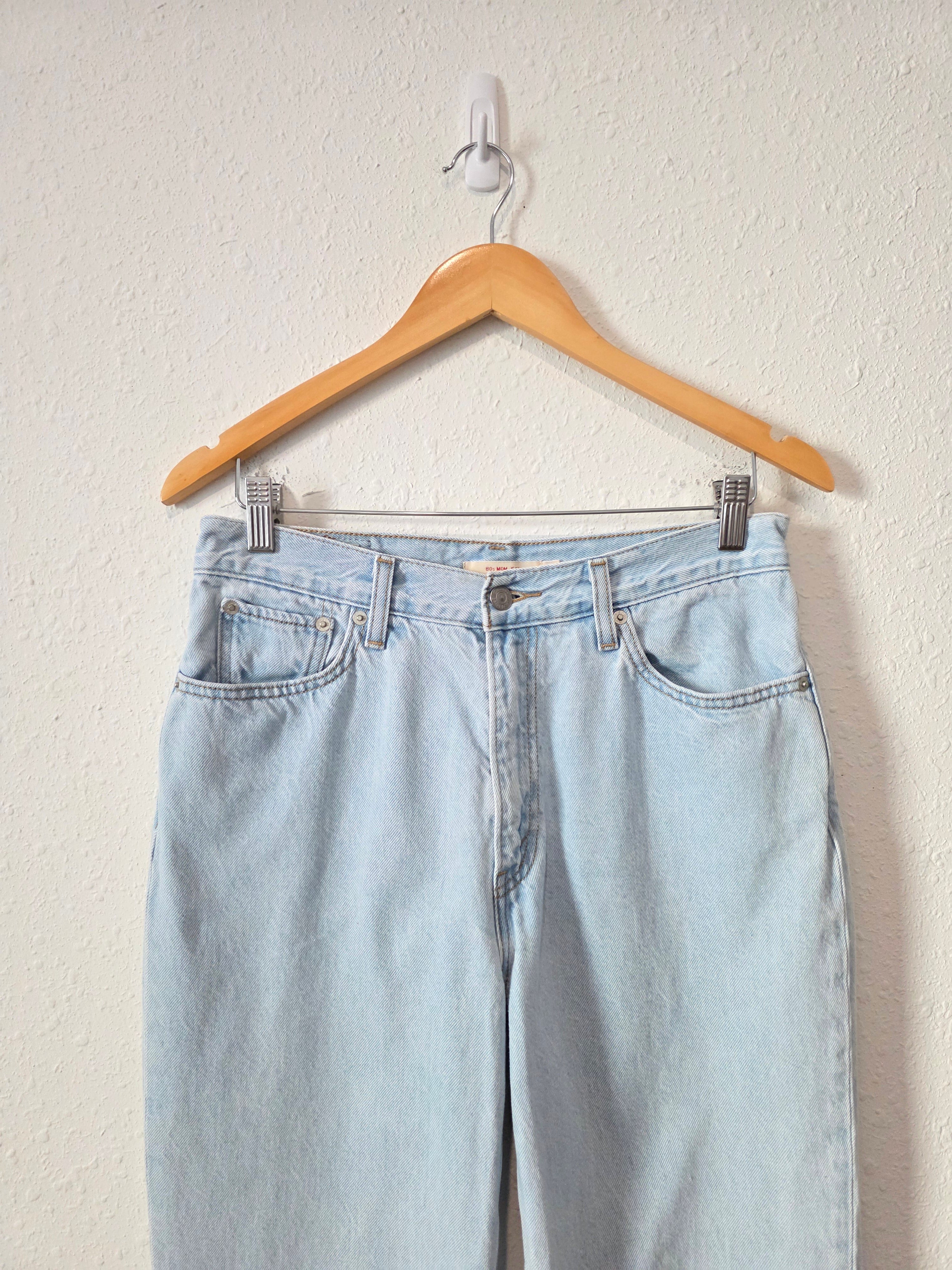 Levi's Light Wash 80s Mom Jeans (29)