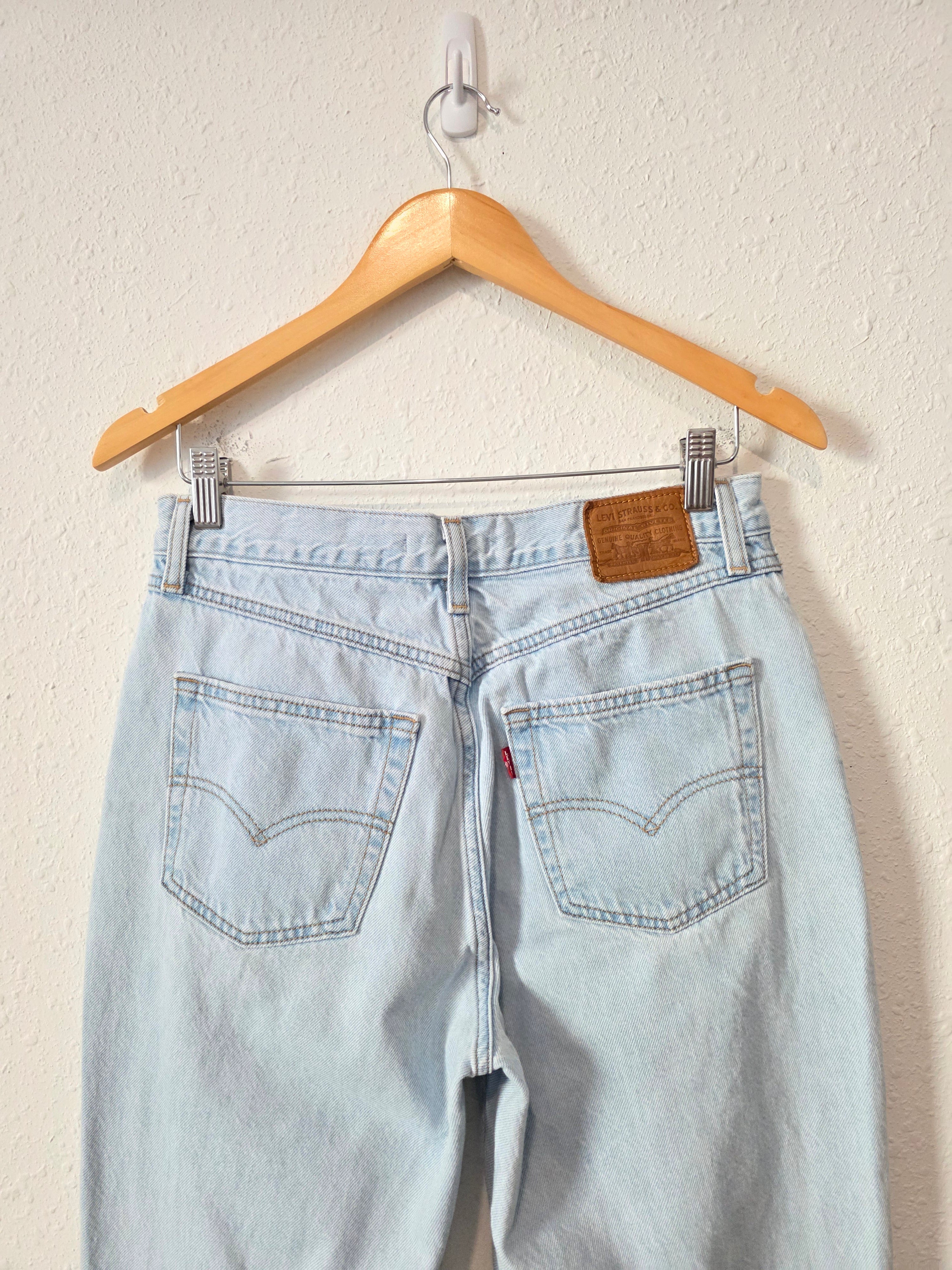 Levi's Light Wash 80s Mom Jeans (29)