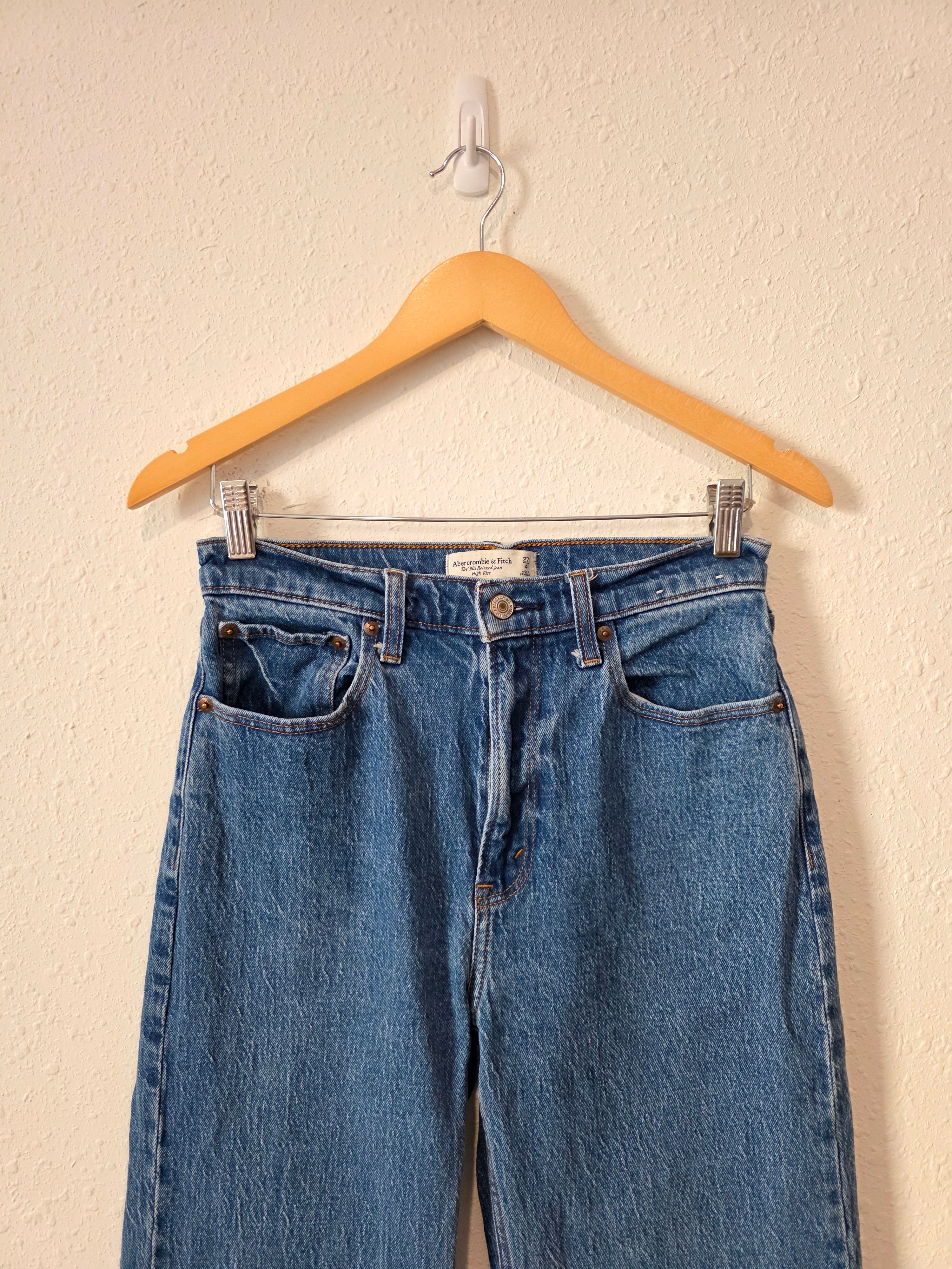 Abercrombie 90s Relaxed Jeans (27/4 long)