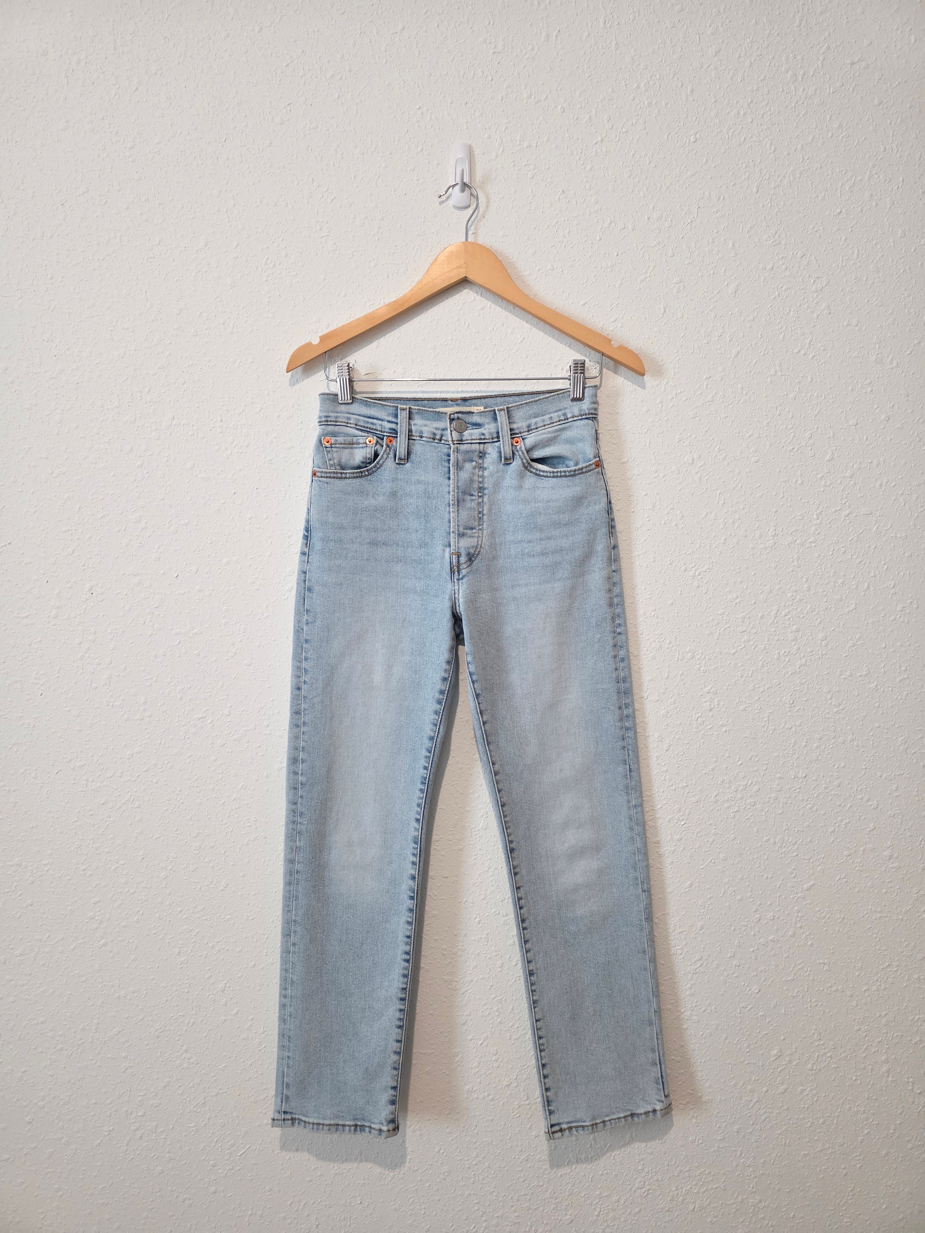 Levi's Light Wash Wedgie Straight Jeans (26)