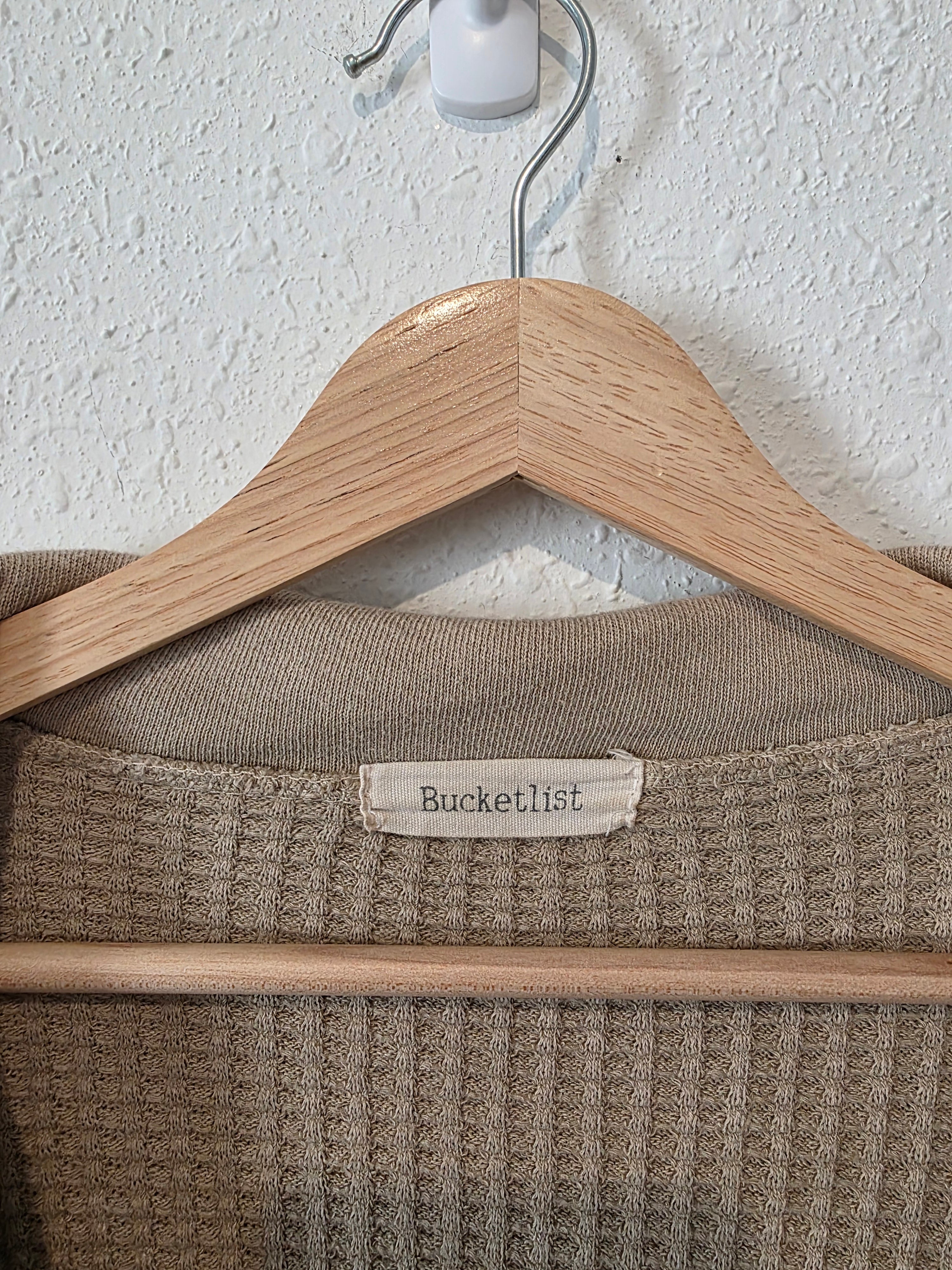 Bucketlist Neutral Waffle Shirt Jacket (M)