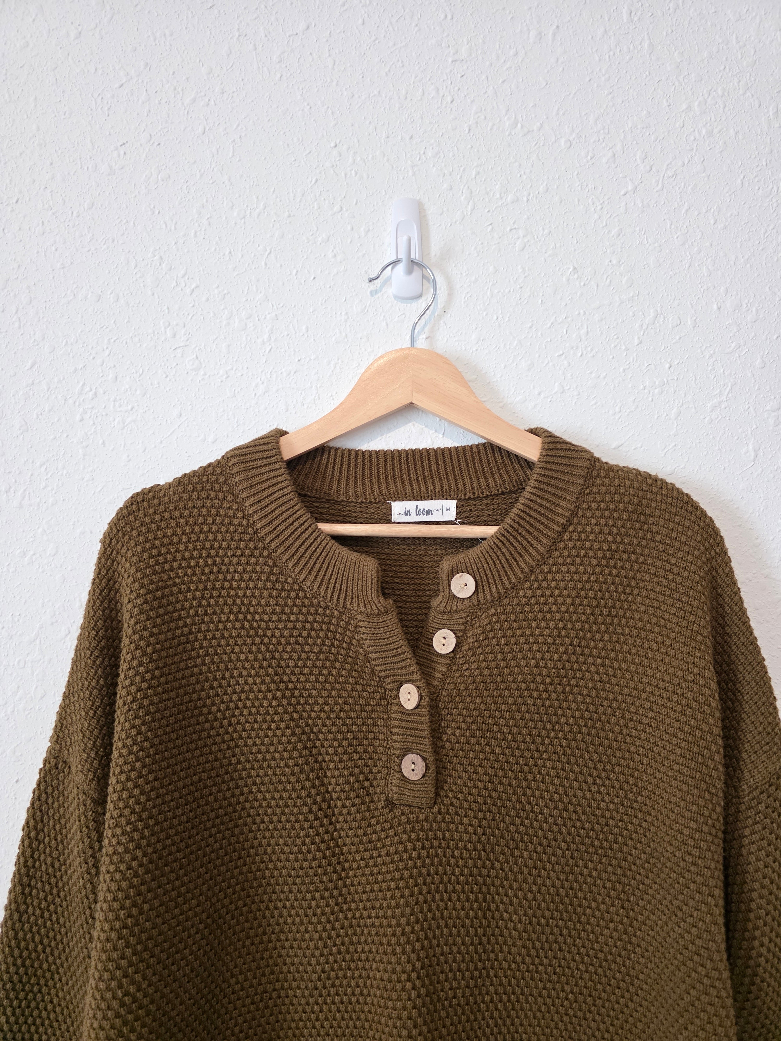 In Loom Green Waffle Henley Sweater (M)