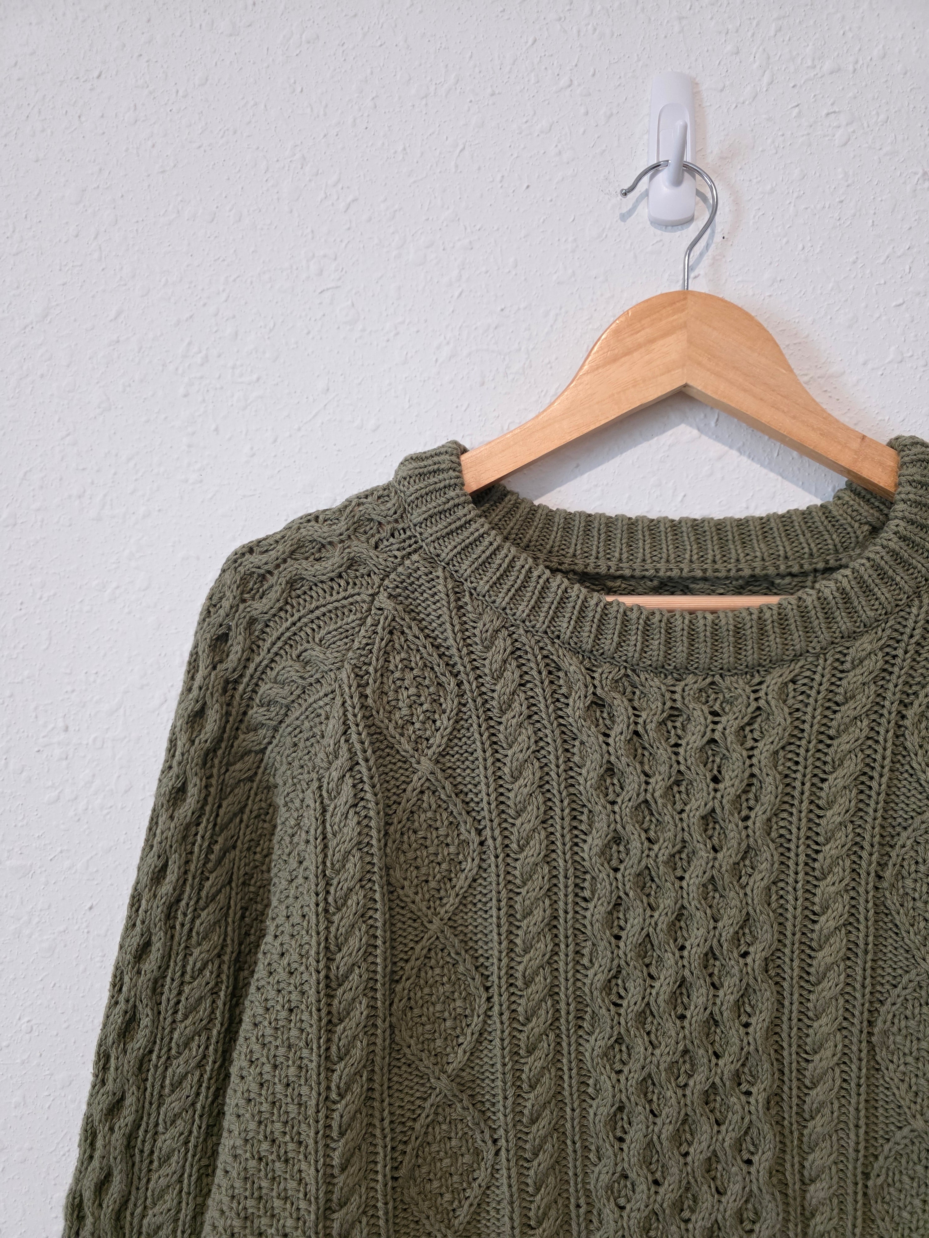 LL Bean Cable Knit Fisherman Sweater (L)