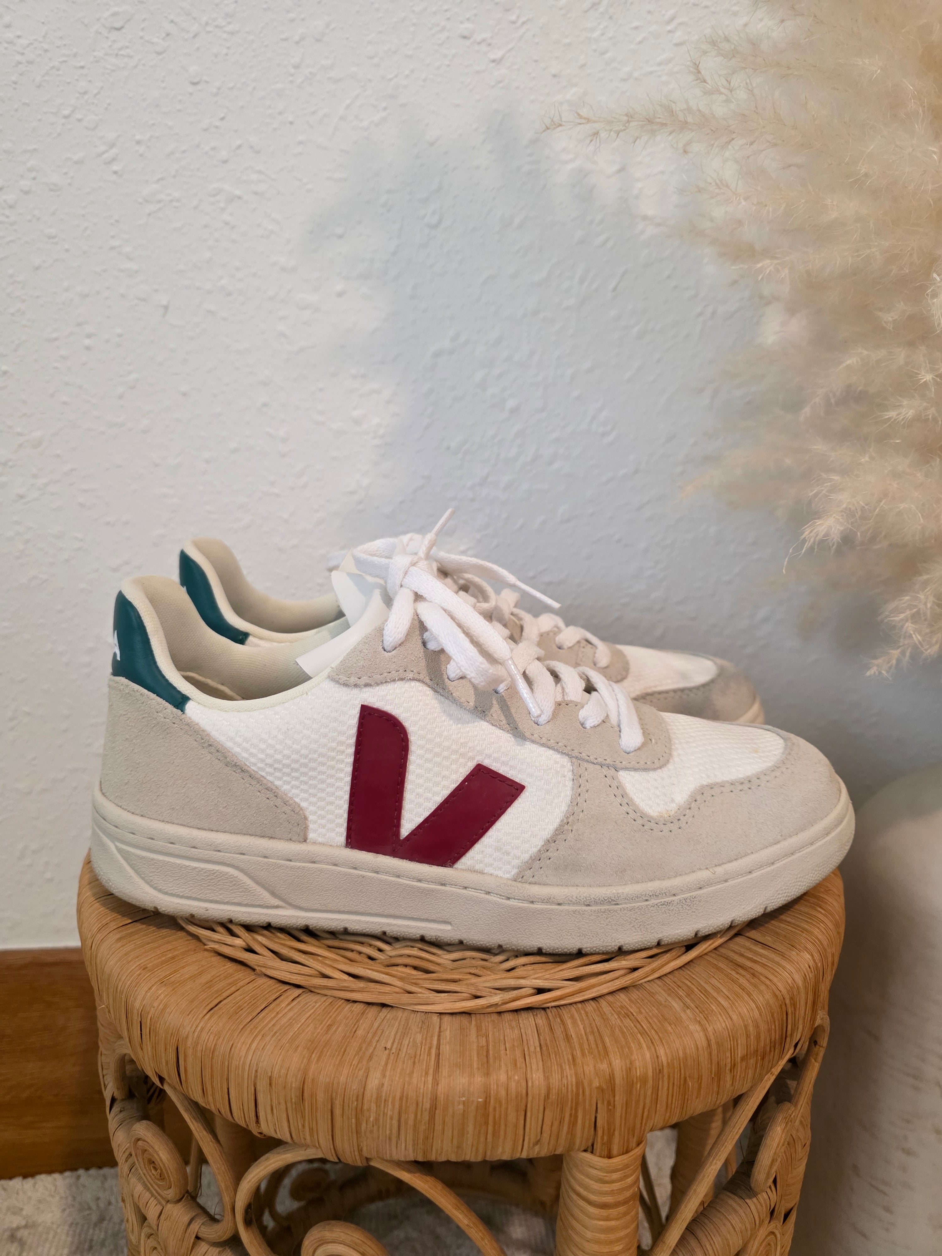 Veja Leather Suede Sneakers (8)