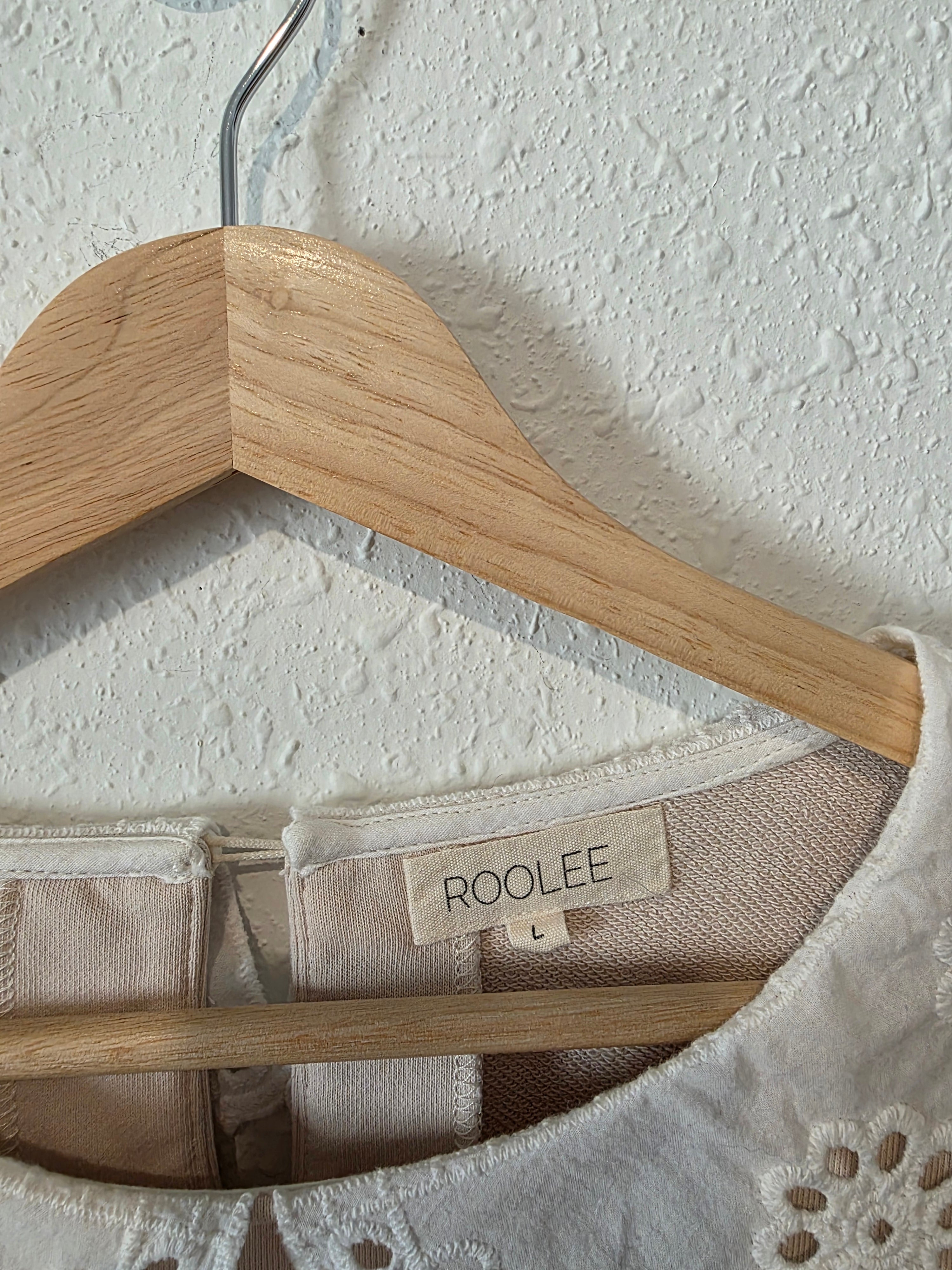 Roolee Eyelet Collar Sweatshirt (L)