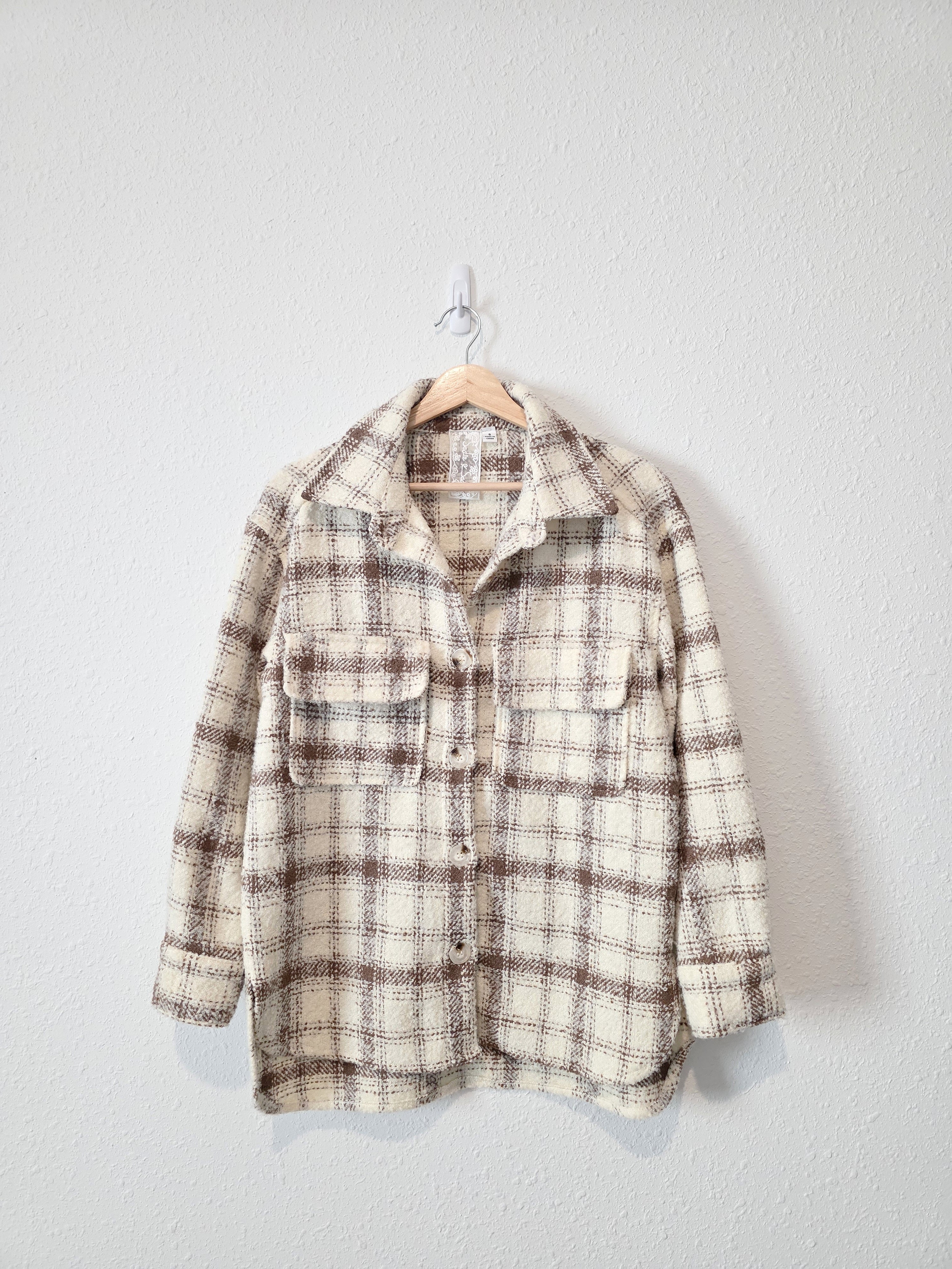 Sadie & Sage Neutral Plaid Shirt Jacket (S)