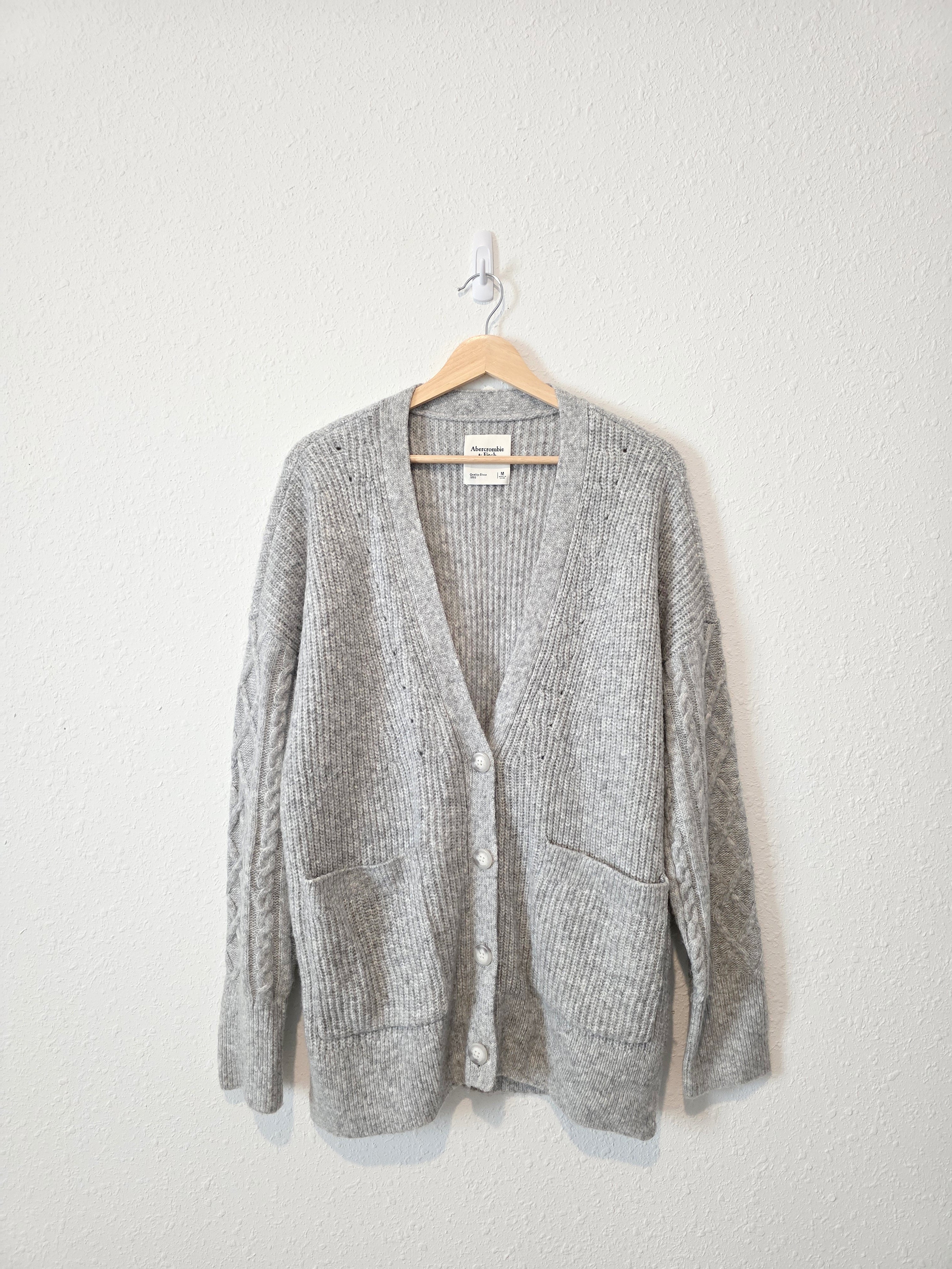 Abercrombie Gray Knit Cardigan (M)