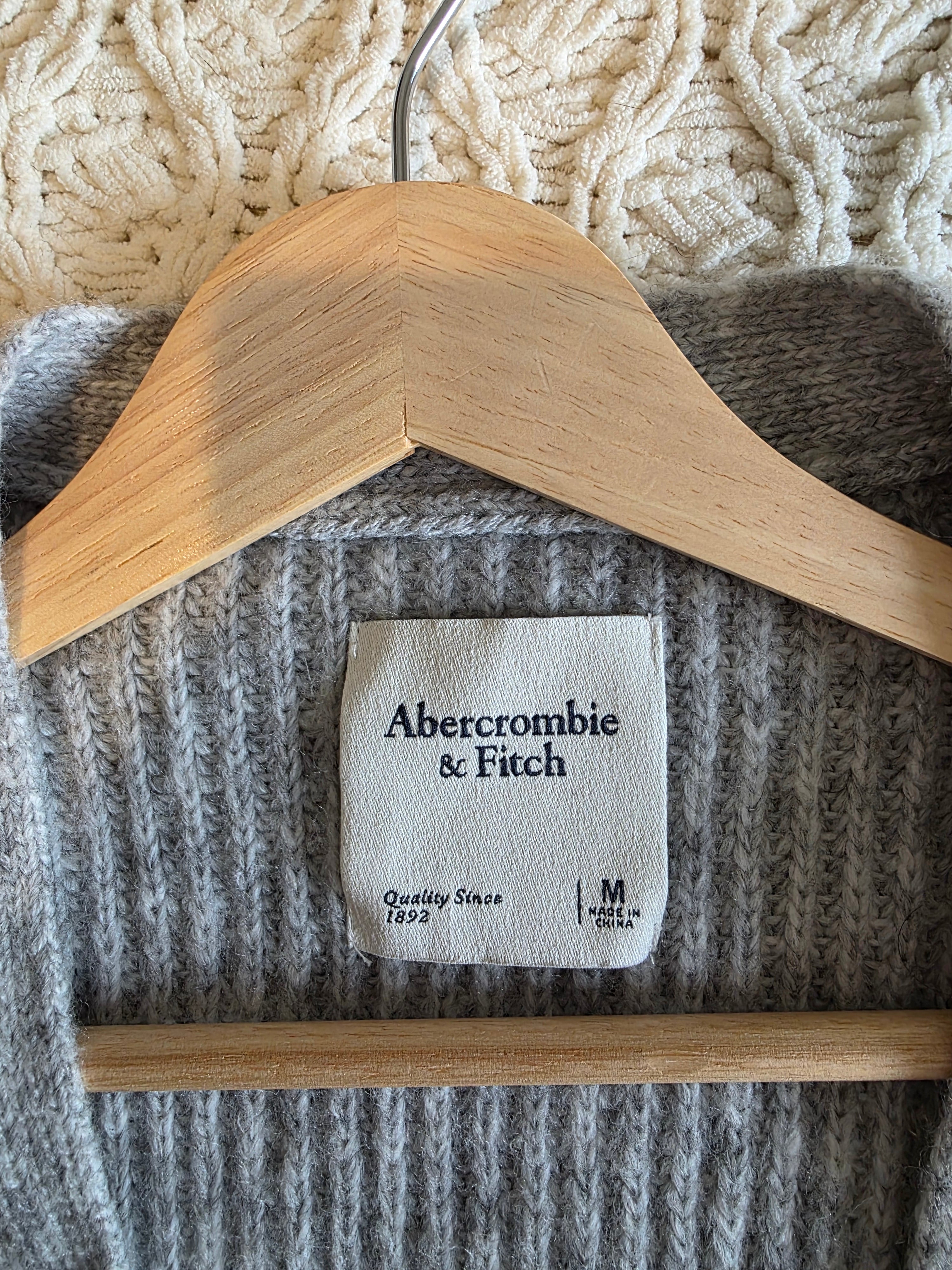 Abercrombie Gray Knit Cardigan (M)