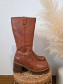 Vintage Brown Leather Boots (9)