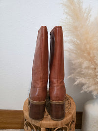 Vintage Brown Leather Boots (9)