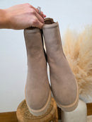 Dolce Vita Heeled Chelsea Boots (8.5)