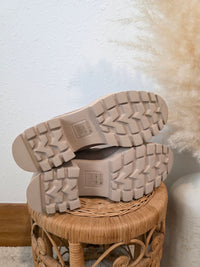 Dolce Vita Heeled Chelsea Boots (8.5)