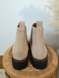 Caslon Leather Suede Chelsea Boots (6.5)