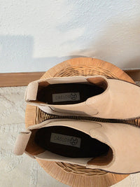 Caslon Leather Suede Chelsea Boots (6.5)