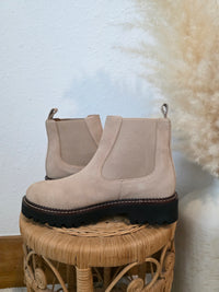 Caslon Leather Suede Chelsea Boots (6.5)