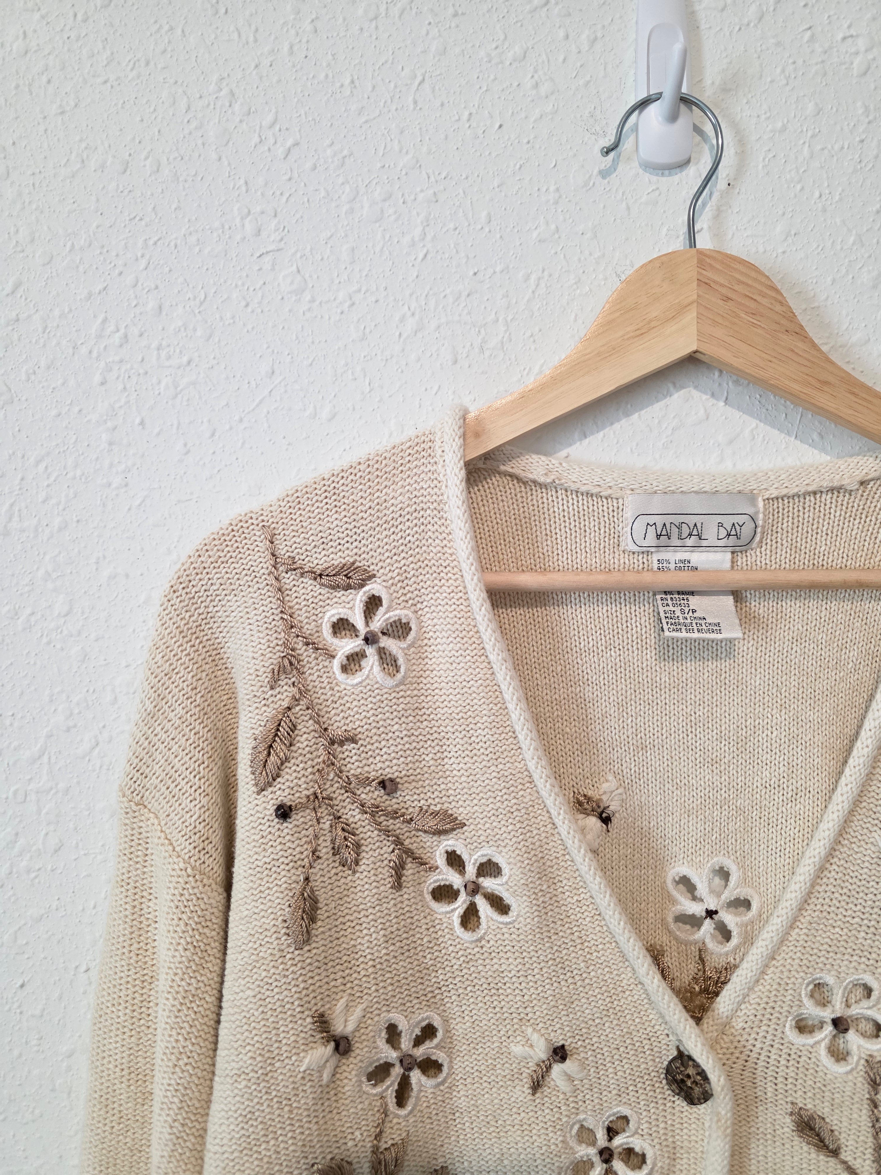 Vintage Floral Embroidered Sweater (S)