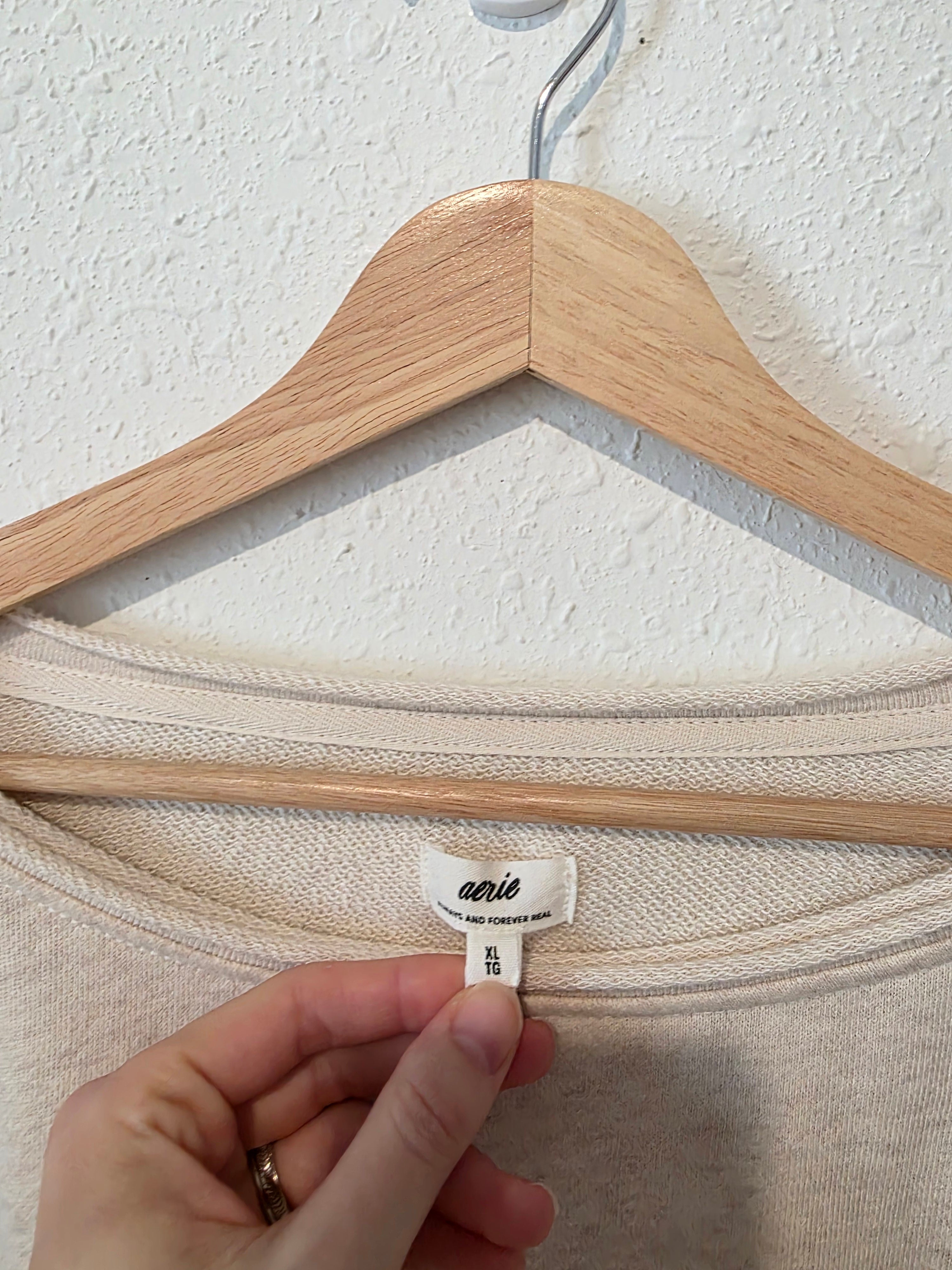 Aerie Oat Ruffle Sweatshirt (XL)