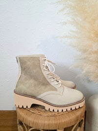 Arula Lace Up Boots (9)