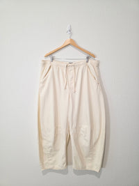 Gap Ecru Horseshoe Easy Jeans (XL)