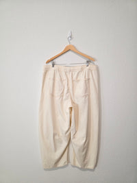 Gap Ecru Horseshoe Easy Jeans (XL)