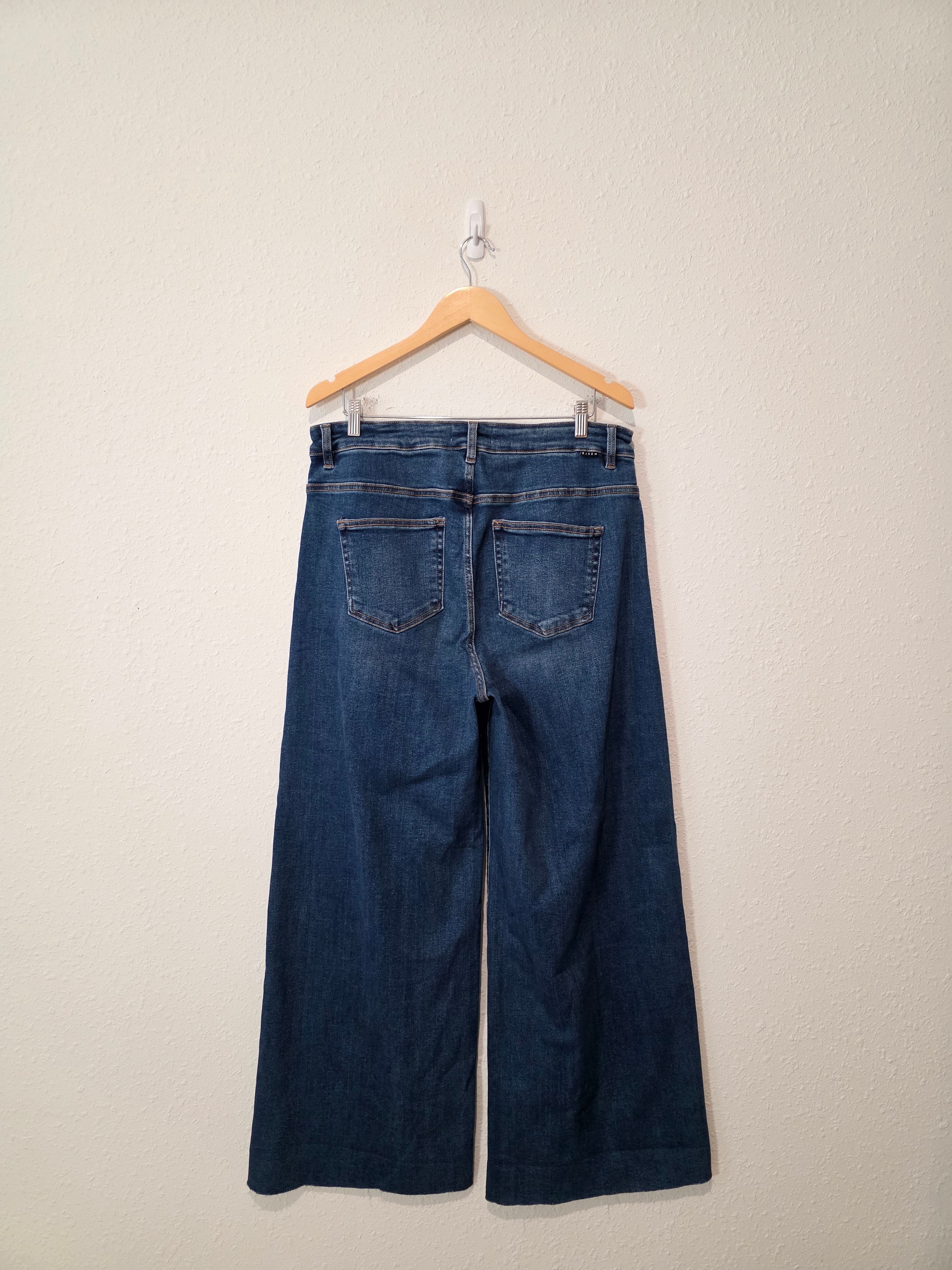 Risen Wide Leg Jeans (1X)