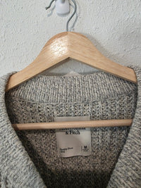 Abercrombie Chunky Cardigan Sweater (M)