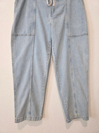 Banana Republic Tapered Tie Waist Jeans (L)