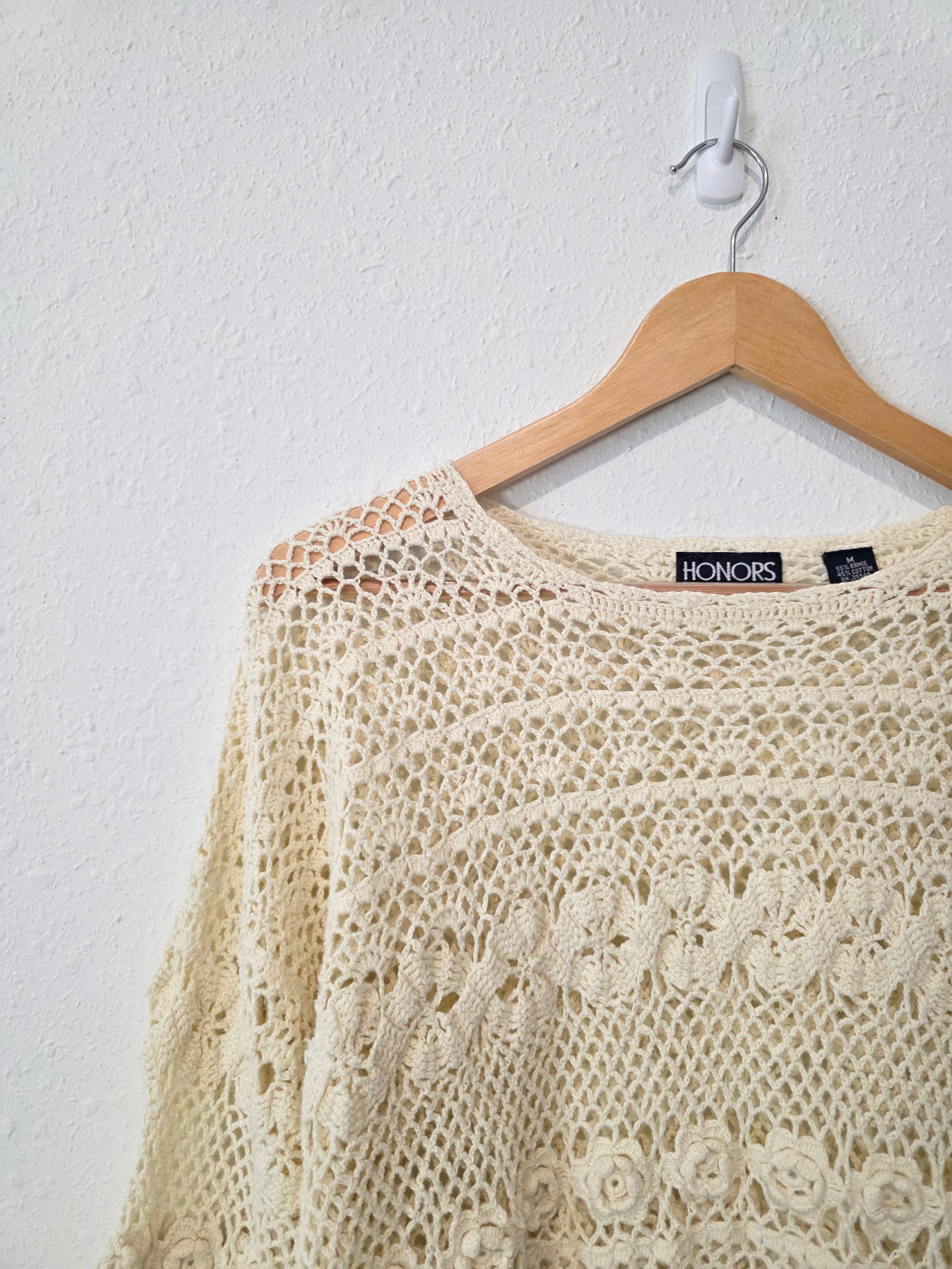 Vintage Floral Crochet Sweater (M)