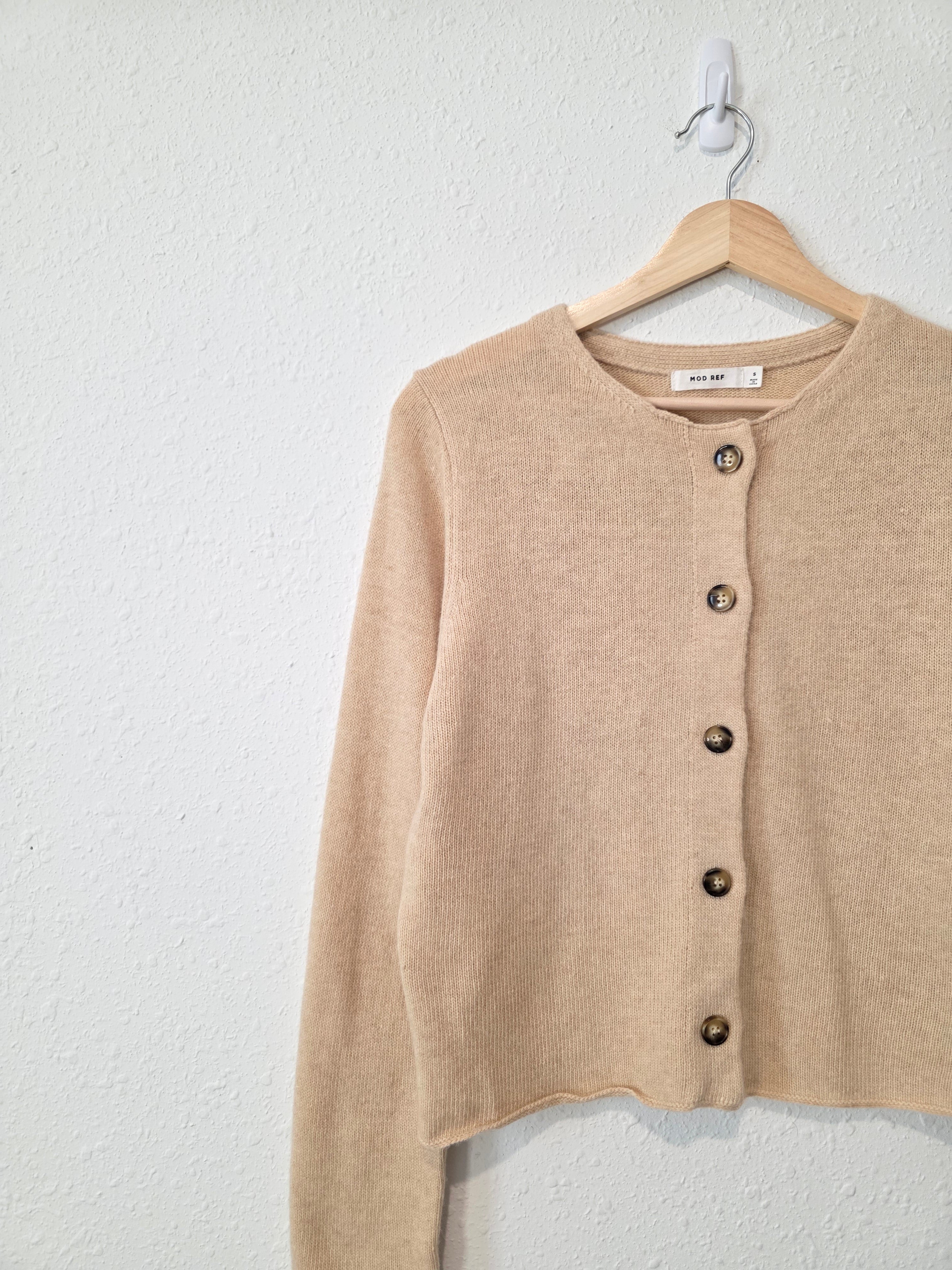 Mod Ref Neutral Button Up Sweater (S)