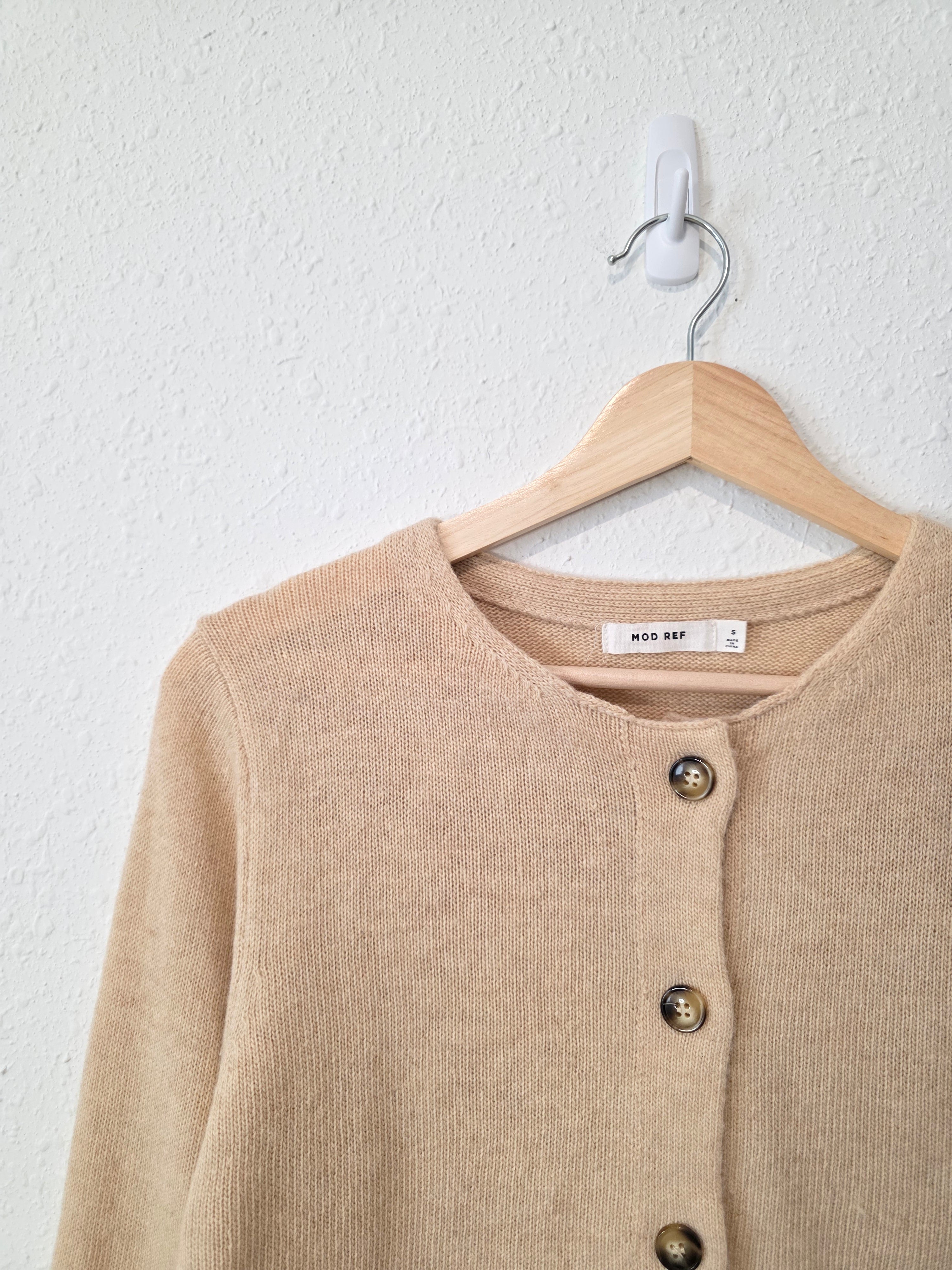 Mod Ref Neutral Button Up Sweater (S)